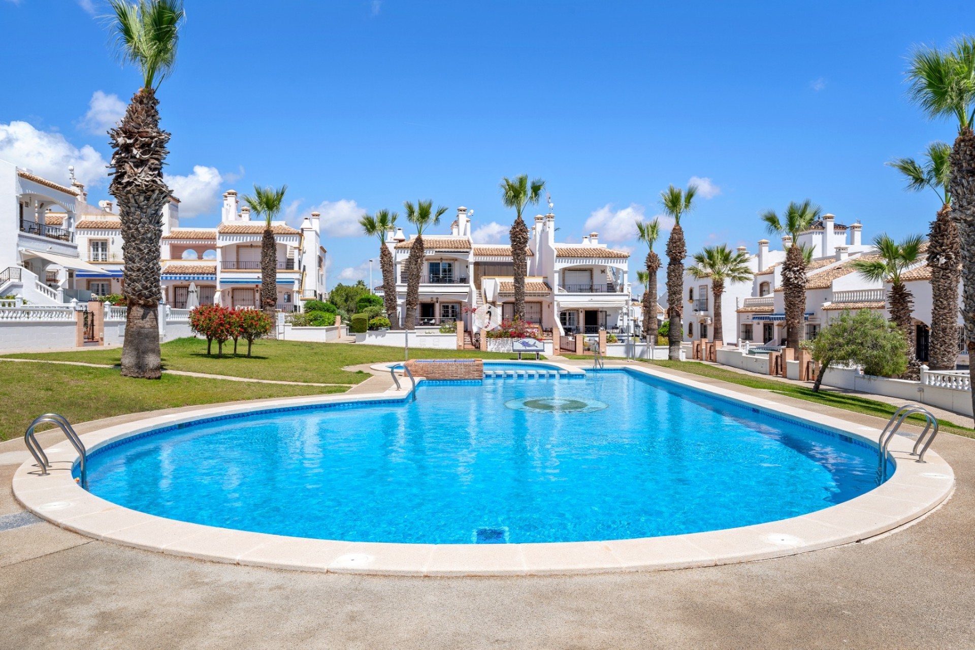 Resale - Villa -
Orihuela Costa - Costa Blanca