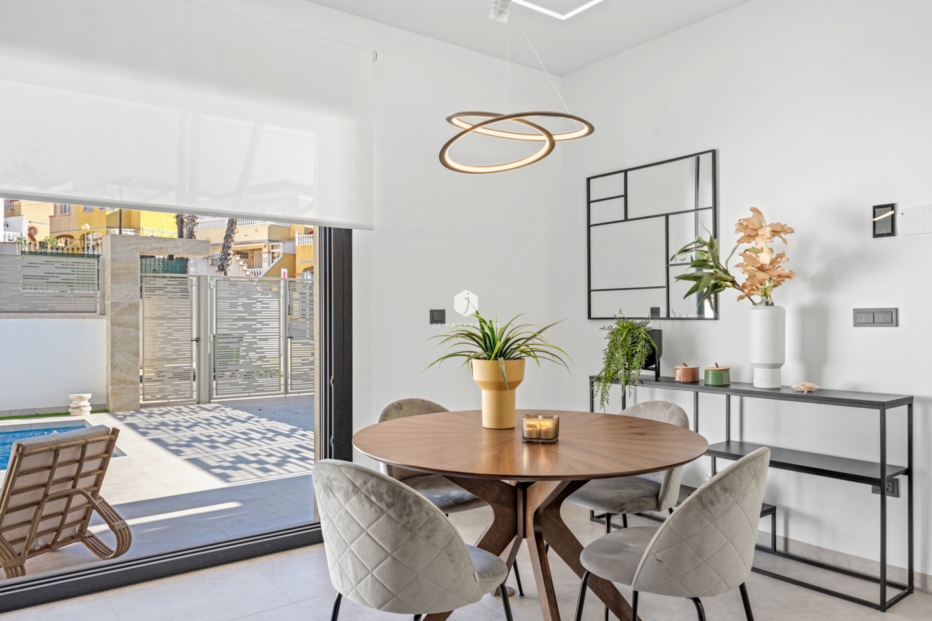 Resale - Villa -
Orihuela Costa - Costa Blanca