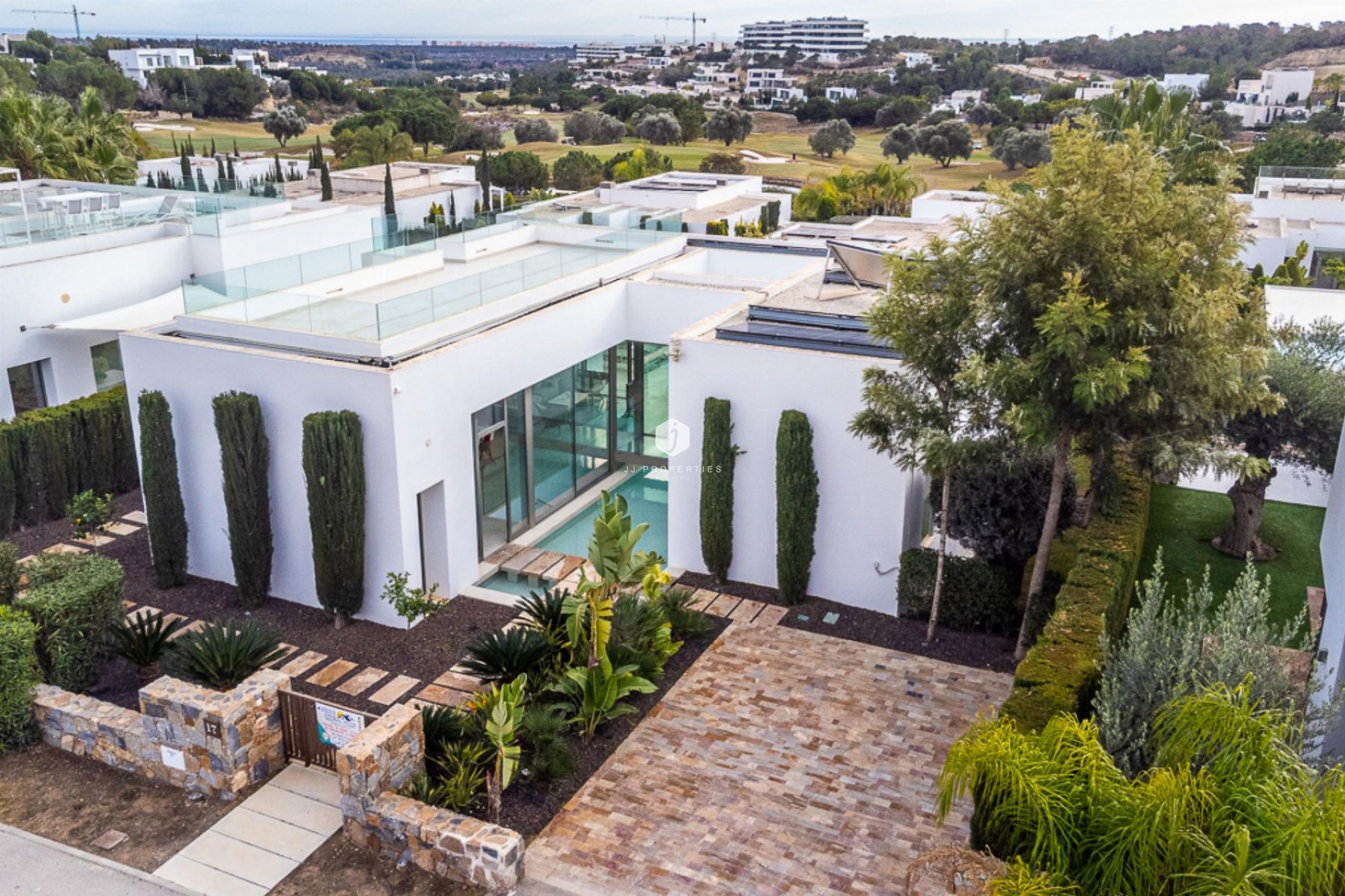 Resale - Villa -
Orihuela Costa - Costa Blanca