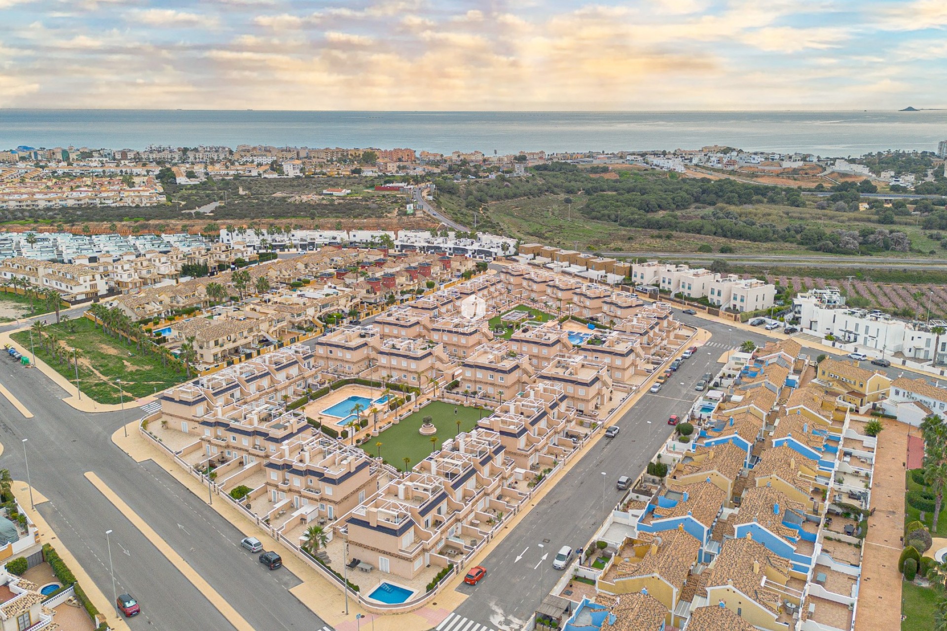 Resale - Villa -
Orihuela Costa - Costa Blanca