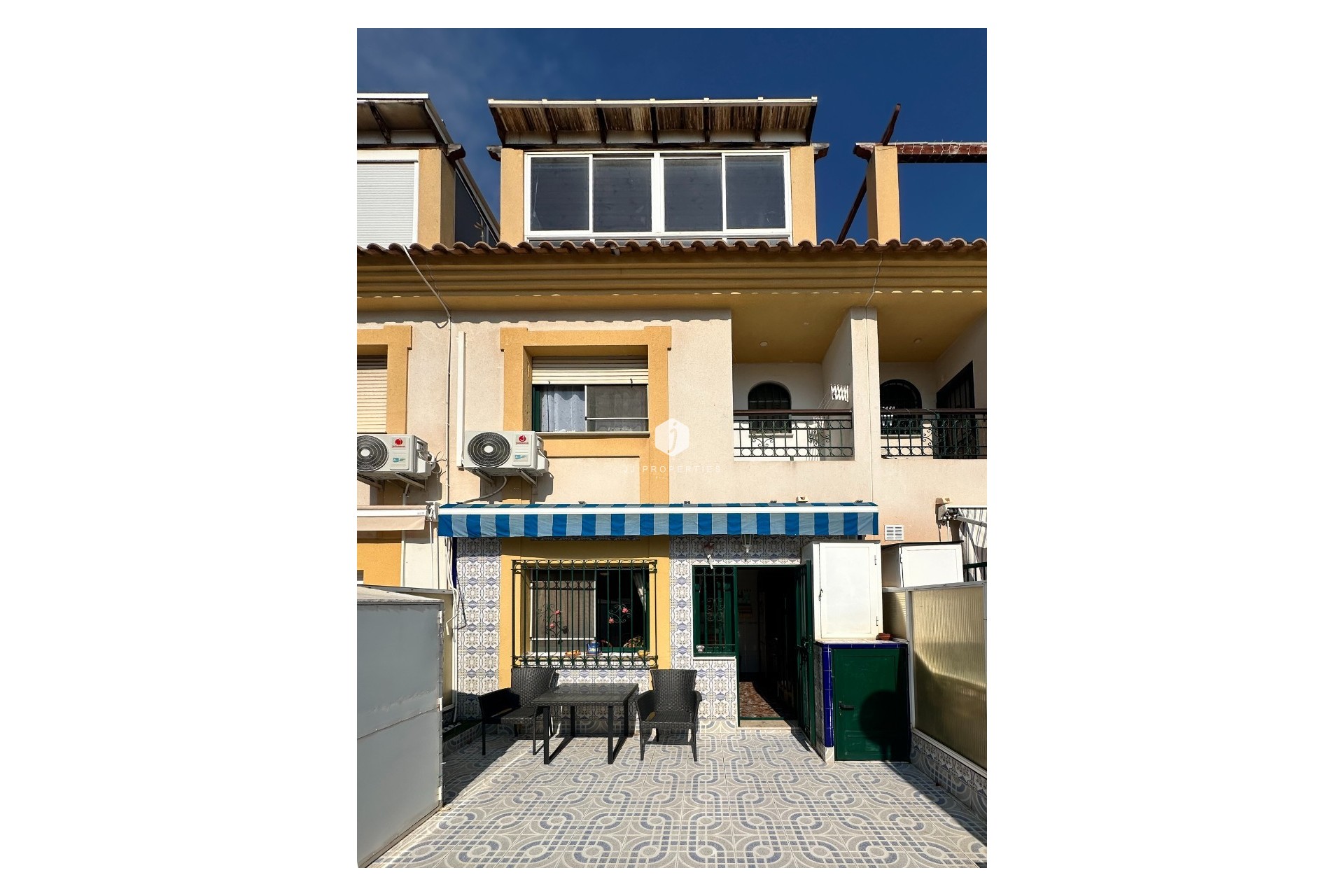 Resale - Villa -
Orihuela Costa - Costa Blanca