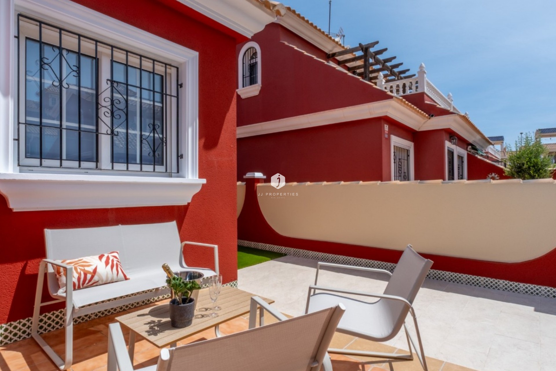 Resale - Villa -
Orihuela Costa - Costa Blanca