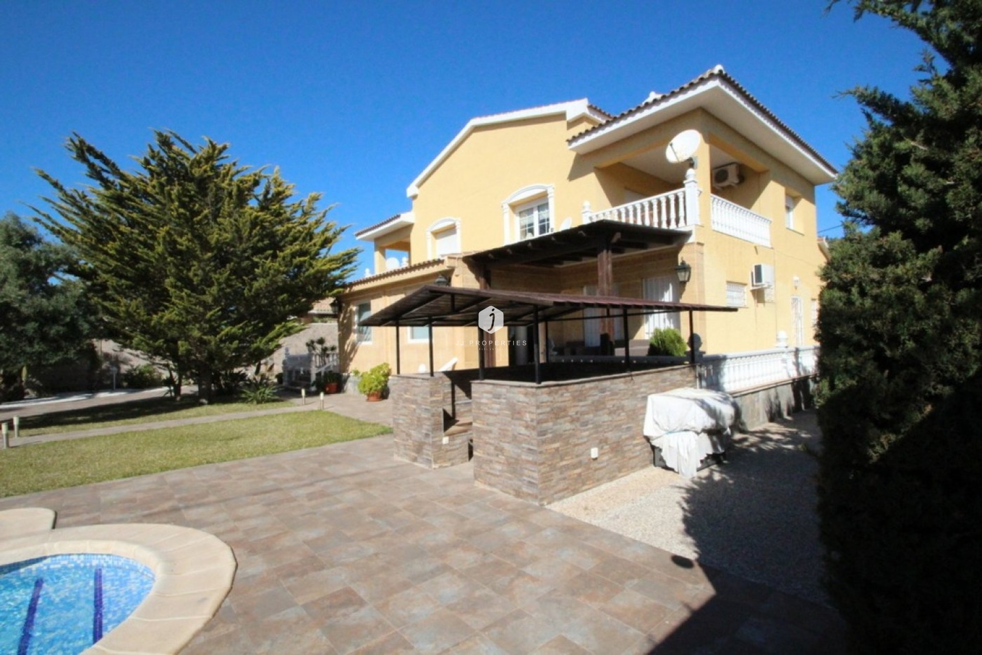 Resale - Villa -
Orihuela Costa - Costa Blanca