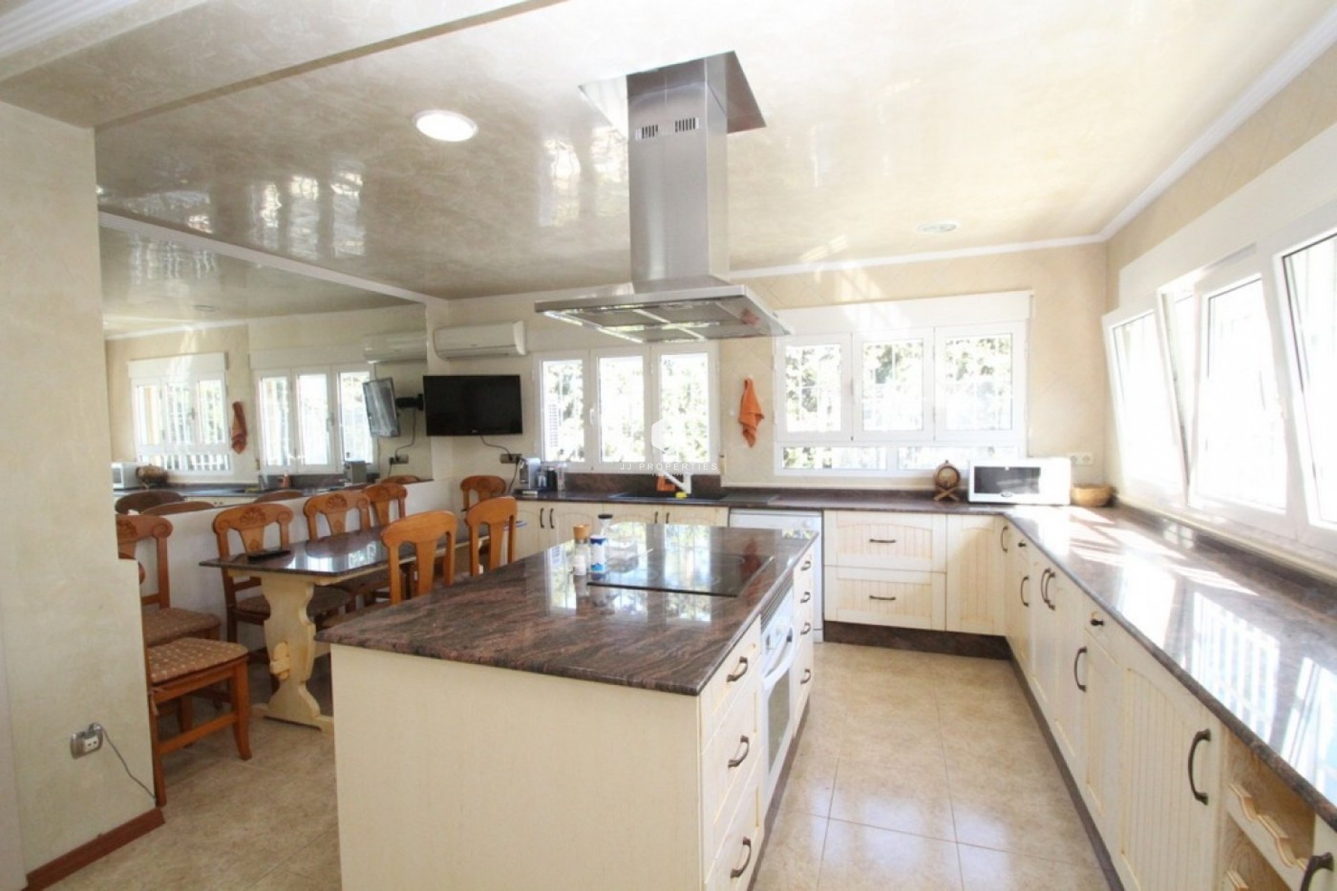 Resale - Villa -
Orihuela Costa - Costa Blanca