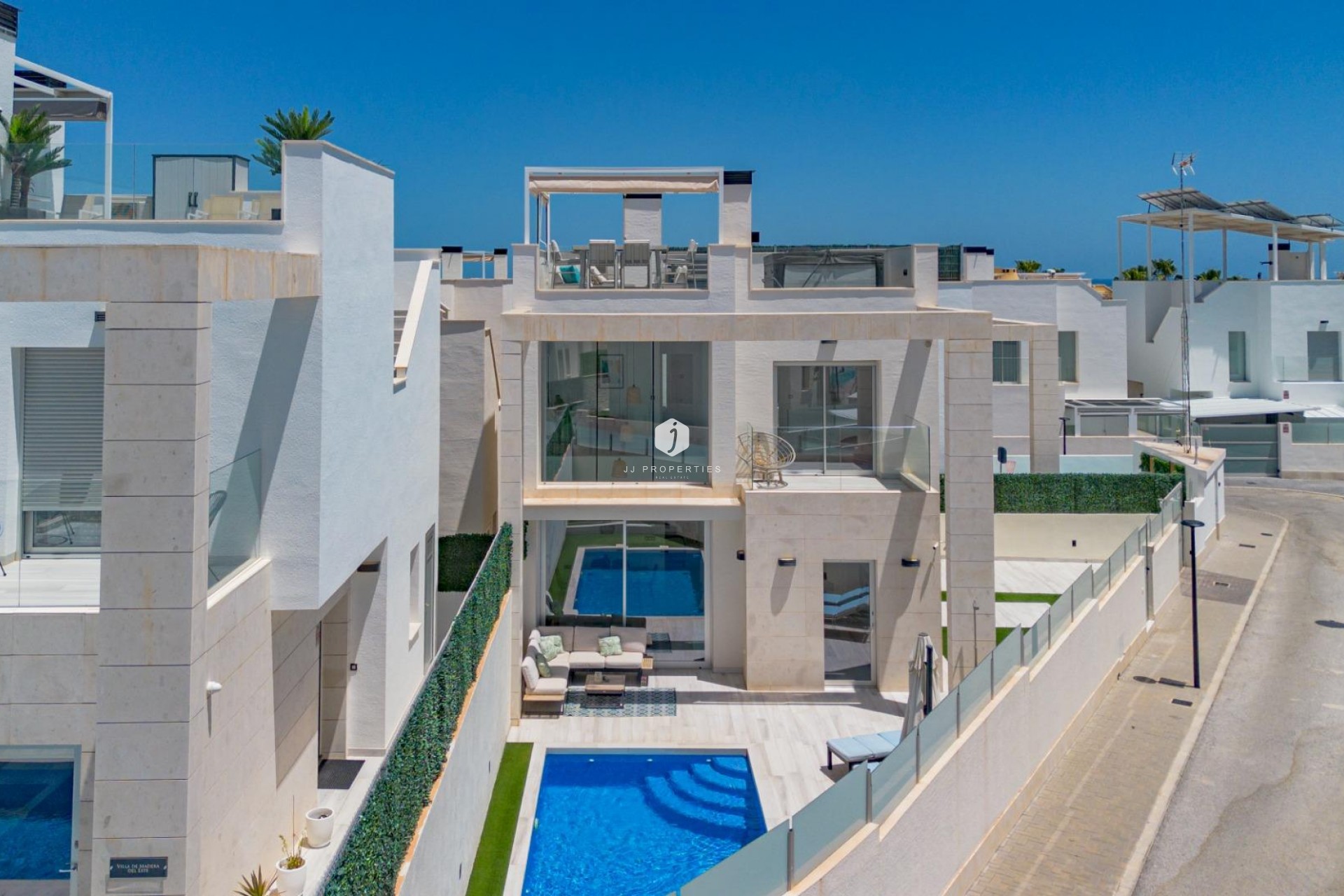Resale - Villa -
Orihuela Costa - Lomas de Cabo Roig