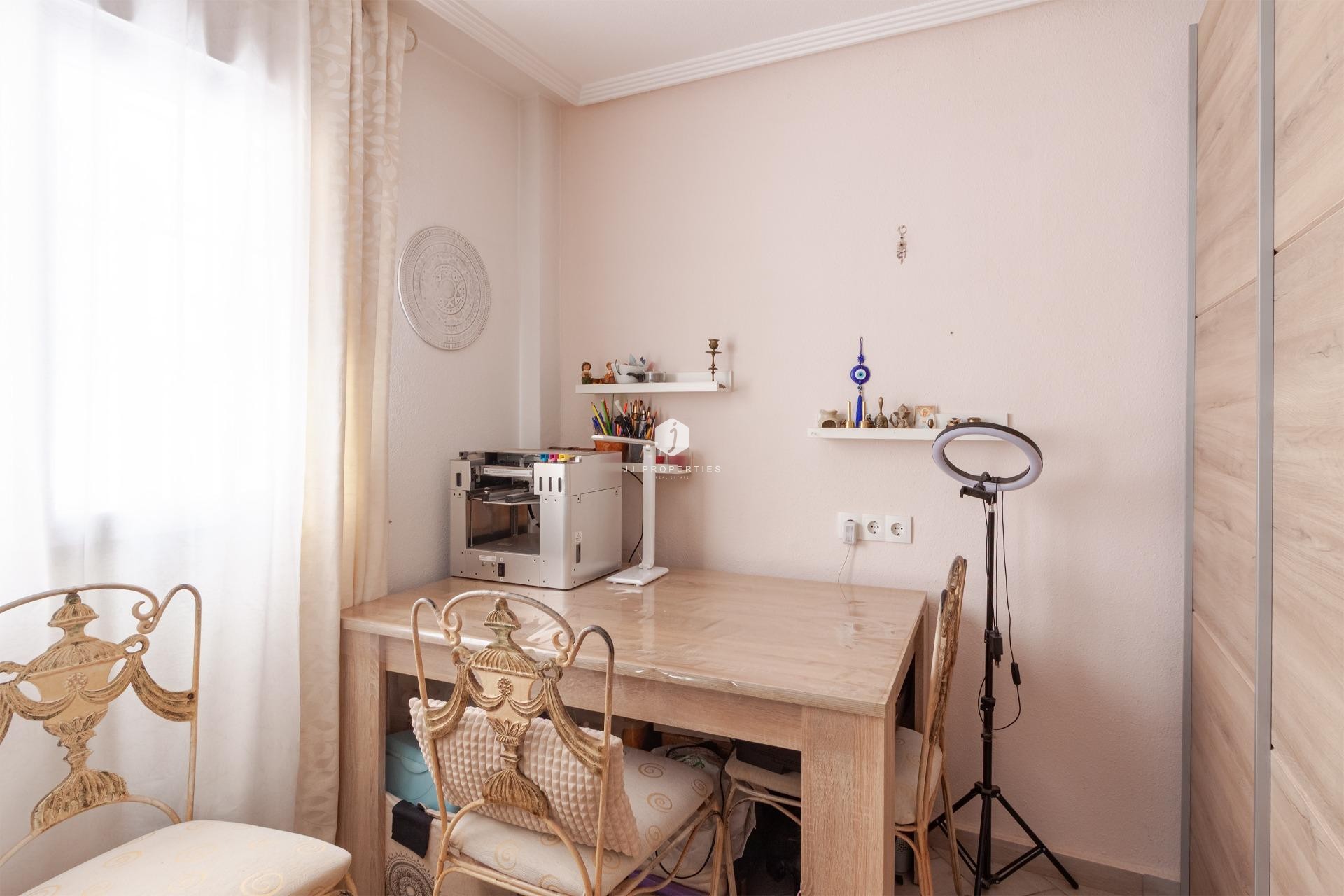 Resale - Villa -
Orihuela Costa - Los Almendros-la Florida