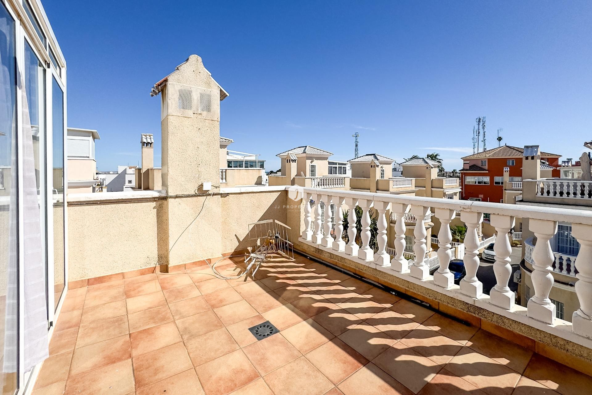 Resale - Villa -
Orihuela Costa - Los Almendros-la Florida