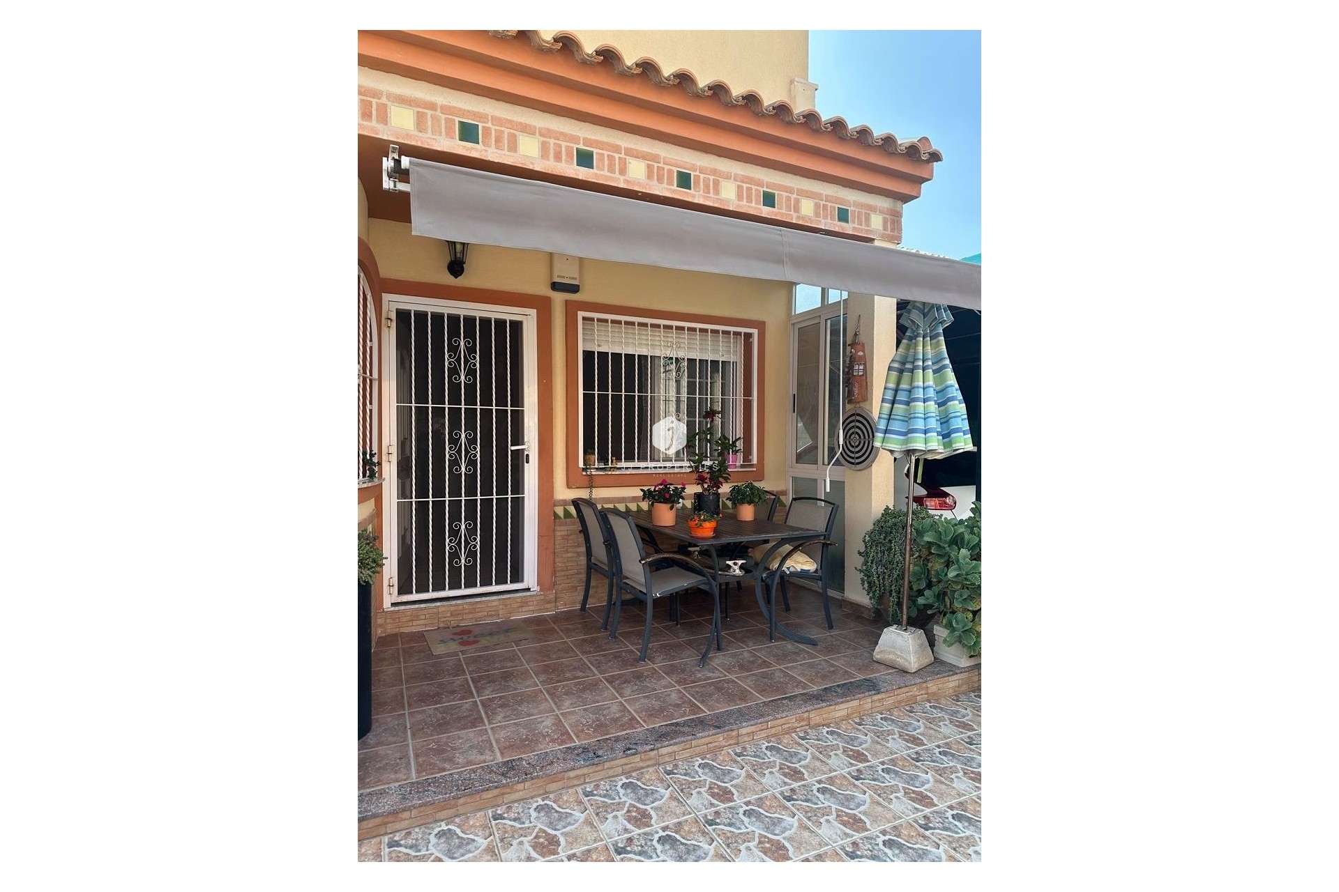 Resale - Villa -
Orihuela Costa - Playa Flamenca