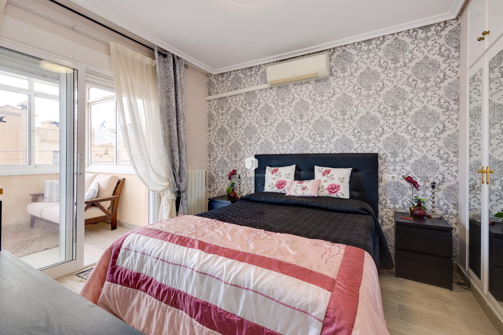 Resale - Villa -
Orihuela Costa - Villamartín-las Filipinas