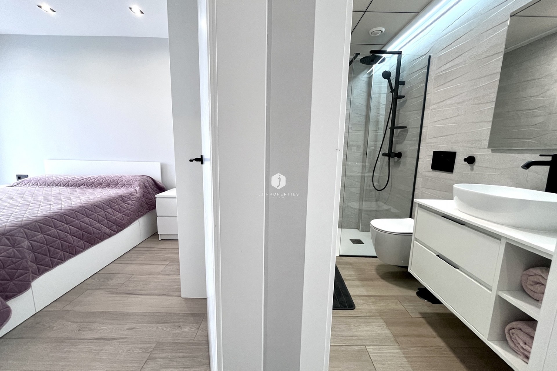 Resale - Villa -
Playa Flamenca - Costa Blanca