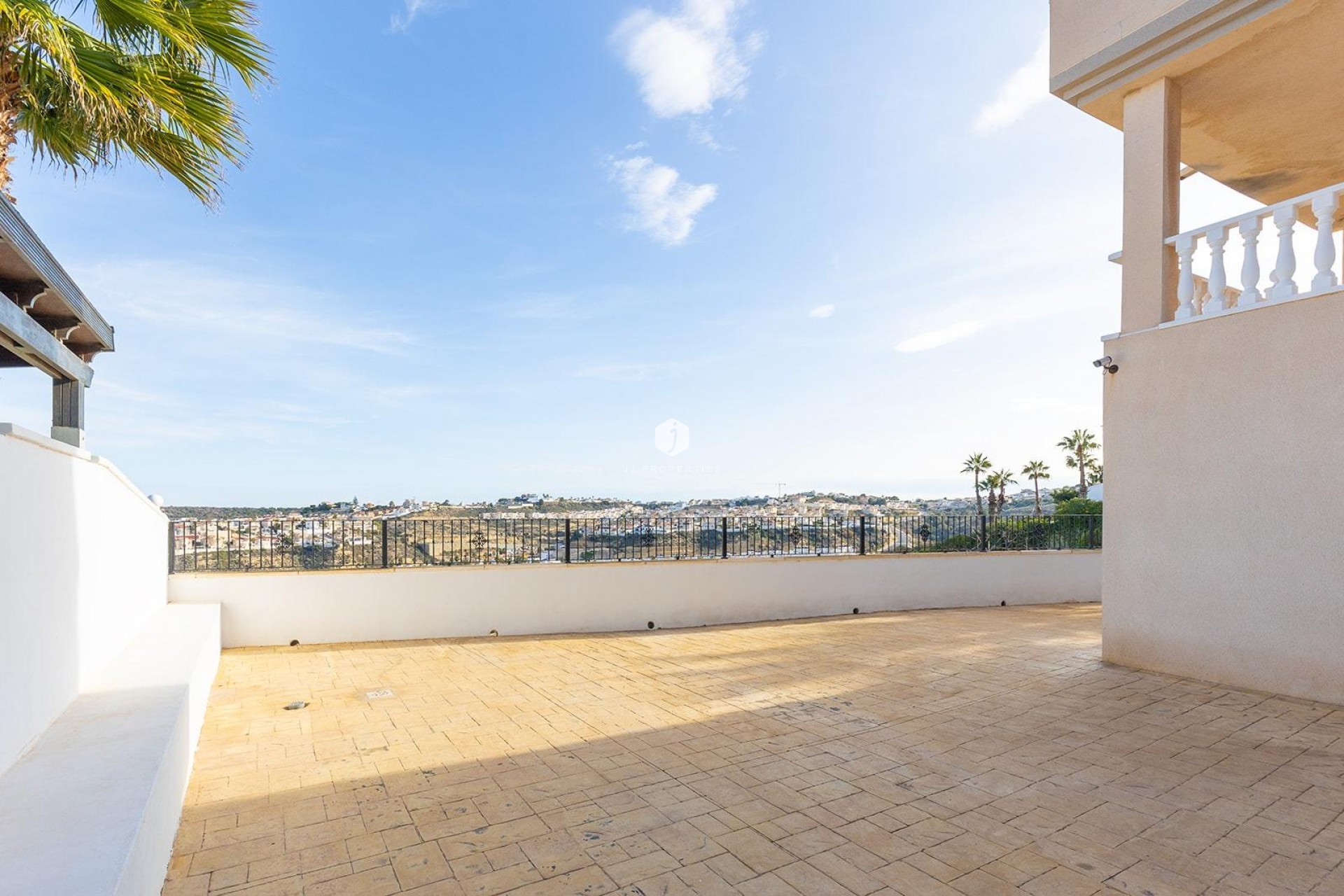 Resale - Villa -
Rojales - Campo De Golf La Marquesa