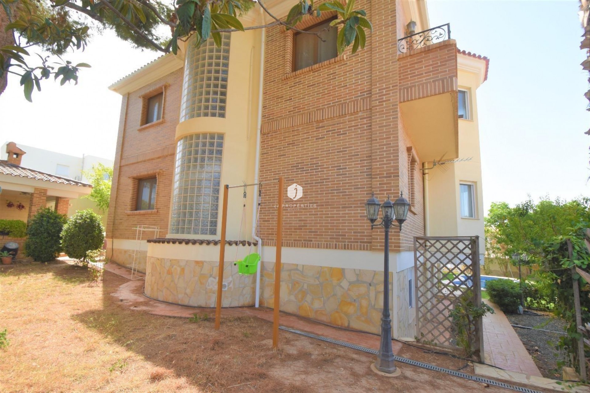 Resale - Villa -
Rojales - Ciudad Quesada