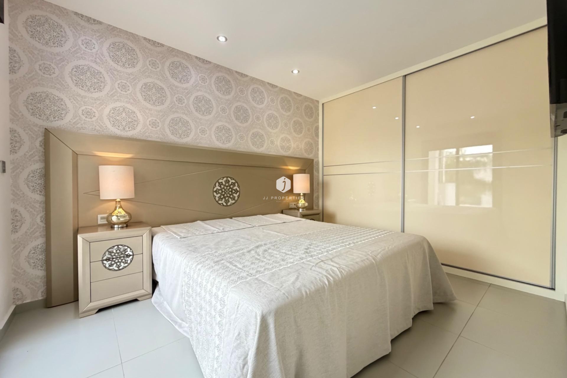 Resale - Villa -
Rojales - Cuidad Quesada