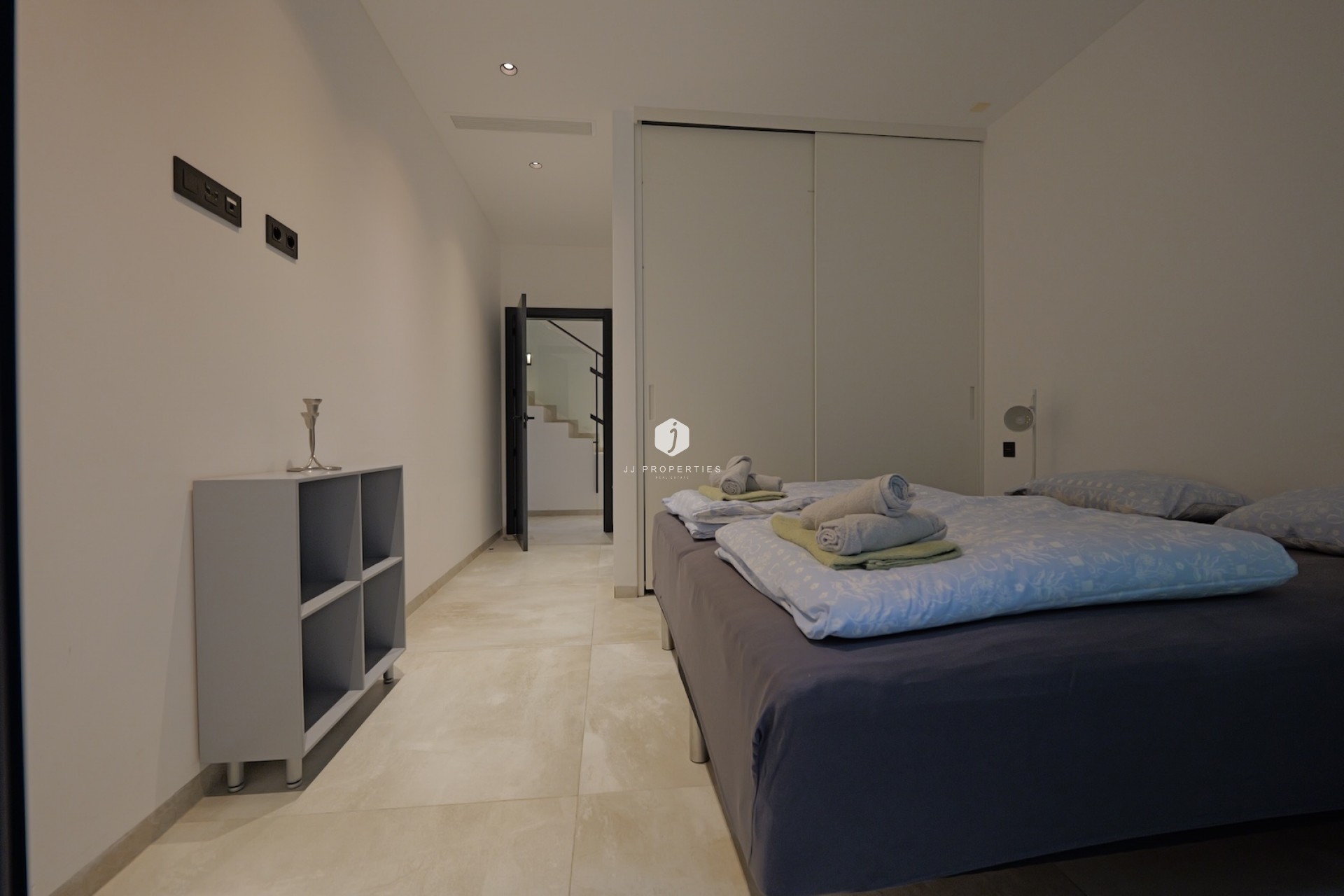 Resale - Villa -
Rojales - Inland