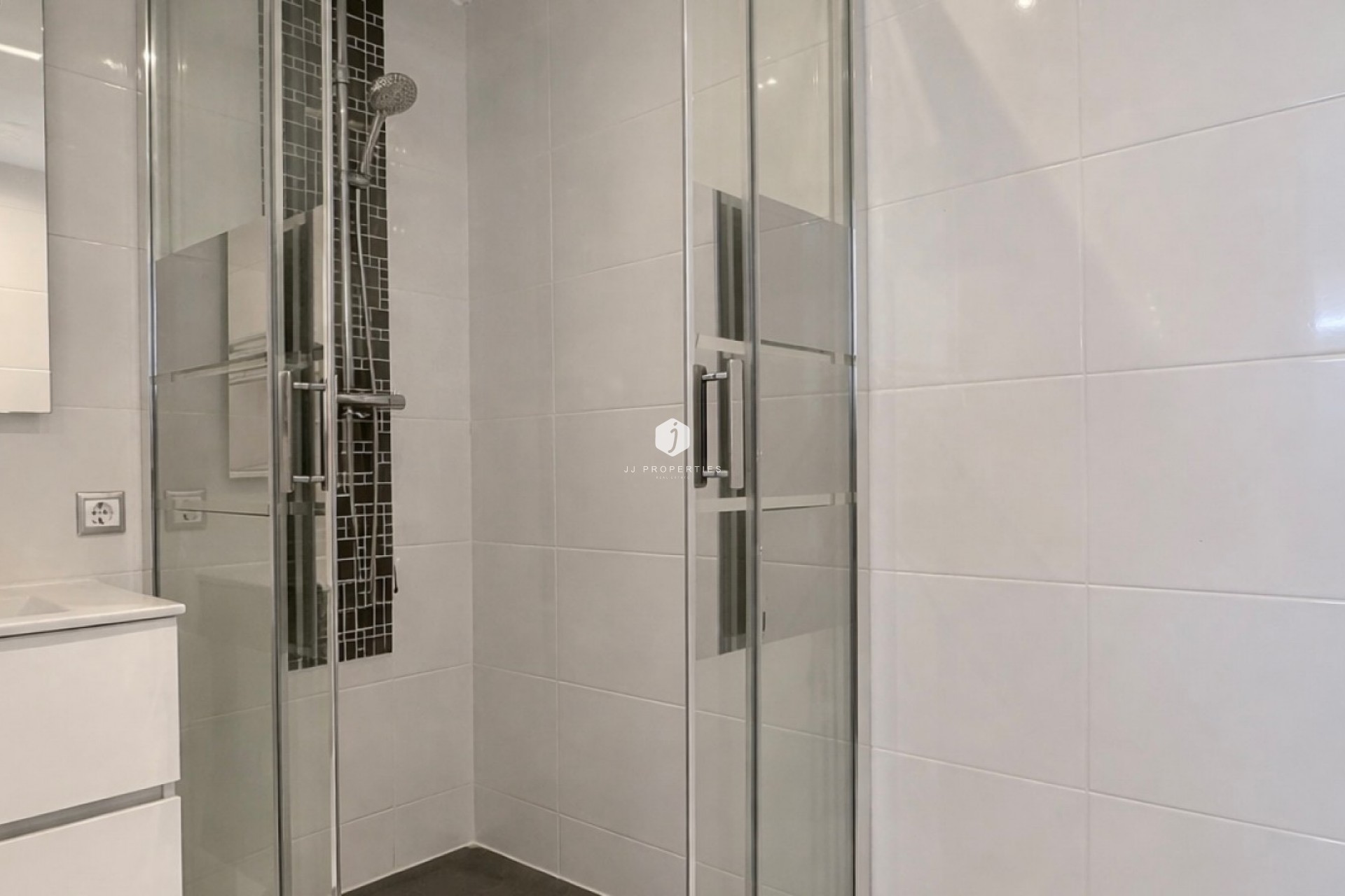 Resale - Villa -
Rojales - Inland