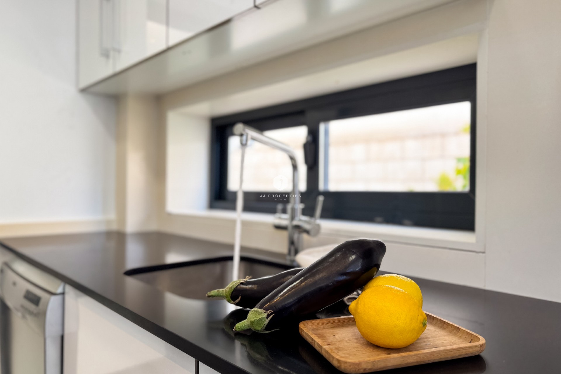 Resale - Villa -
Rojales - Inland