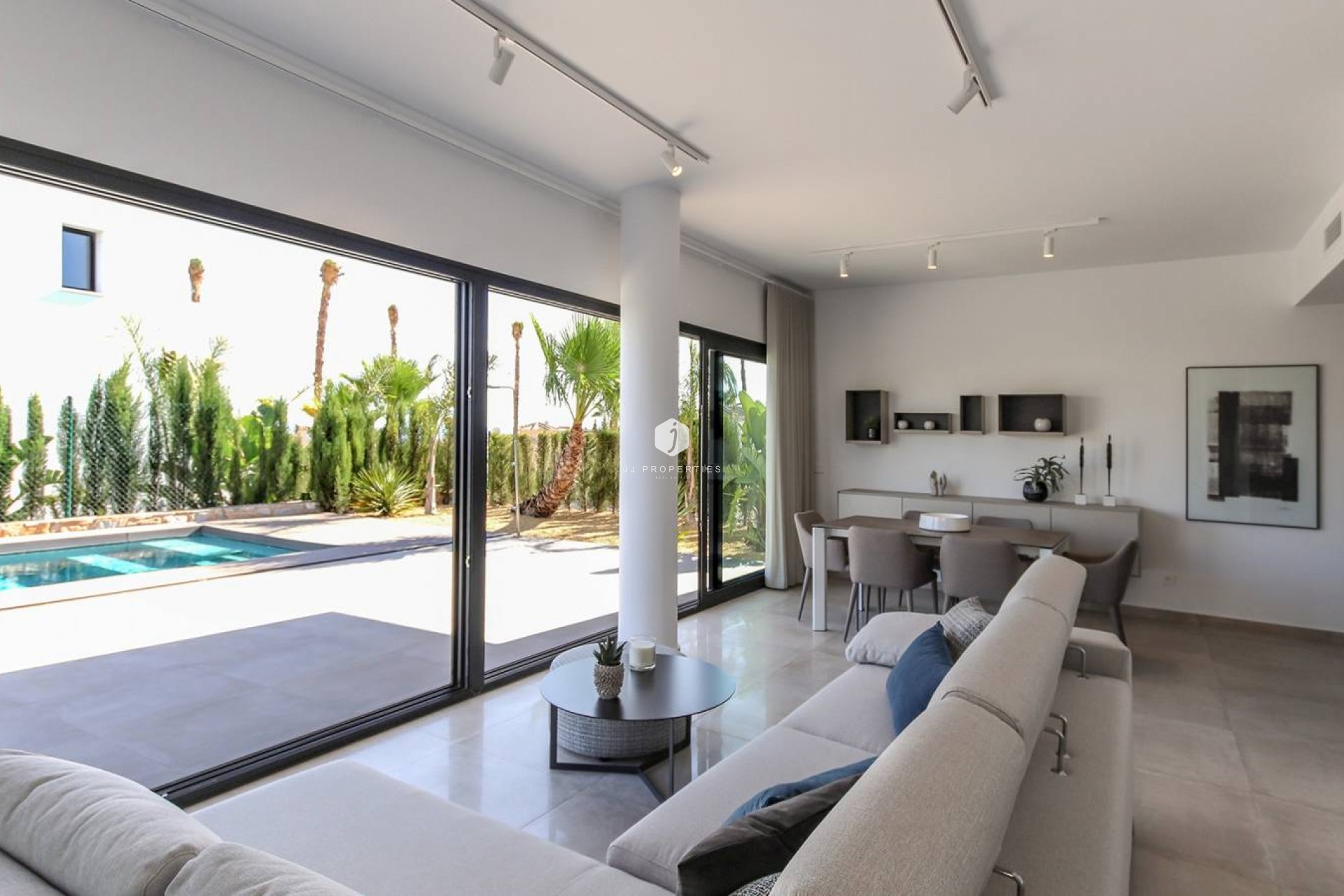 Resale - Villa -
Rojales - Inland