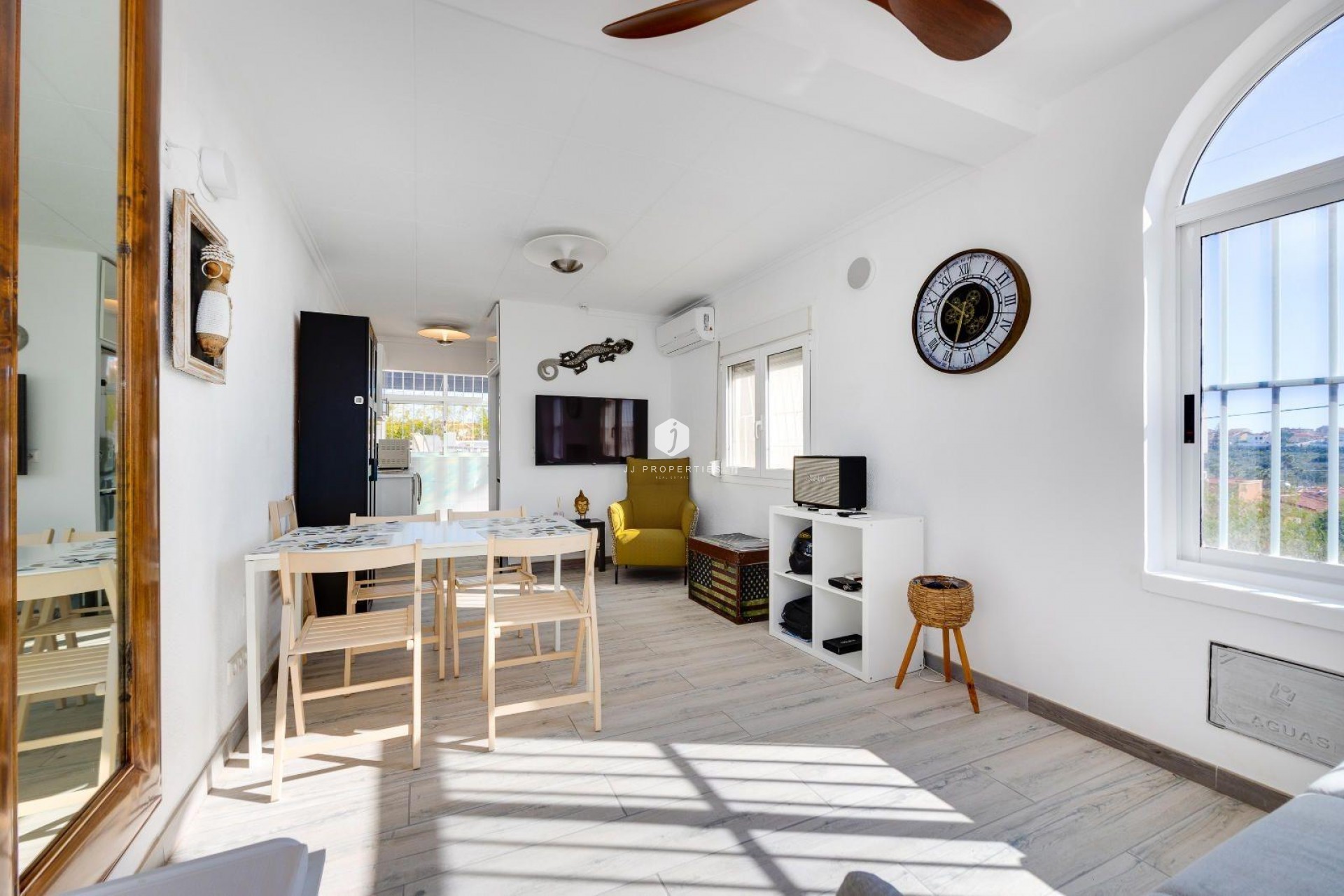 Resale - Villa -
San Fulgencio - La Marina