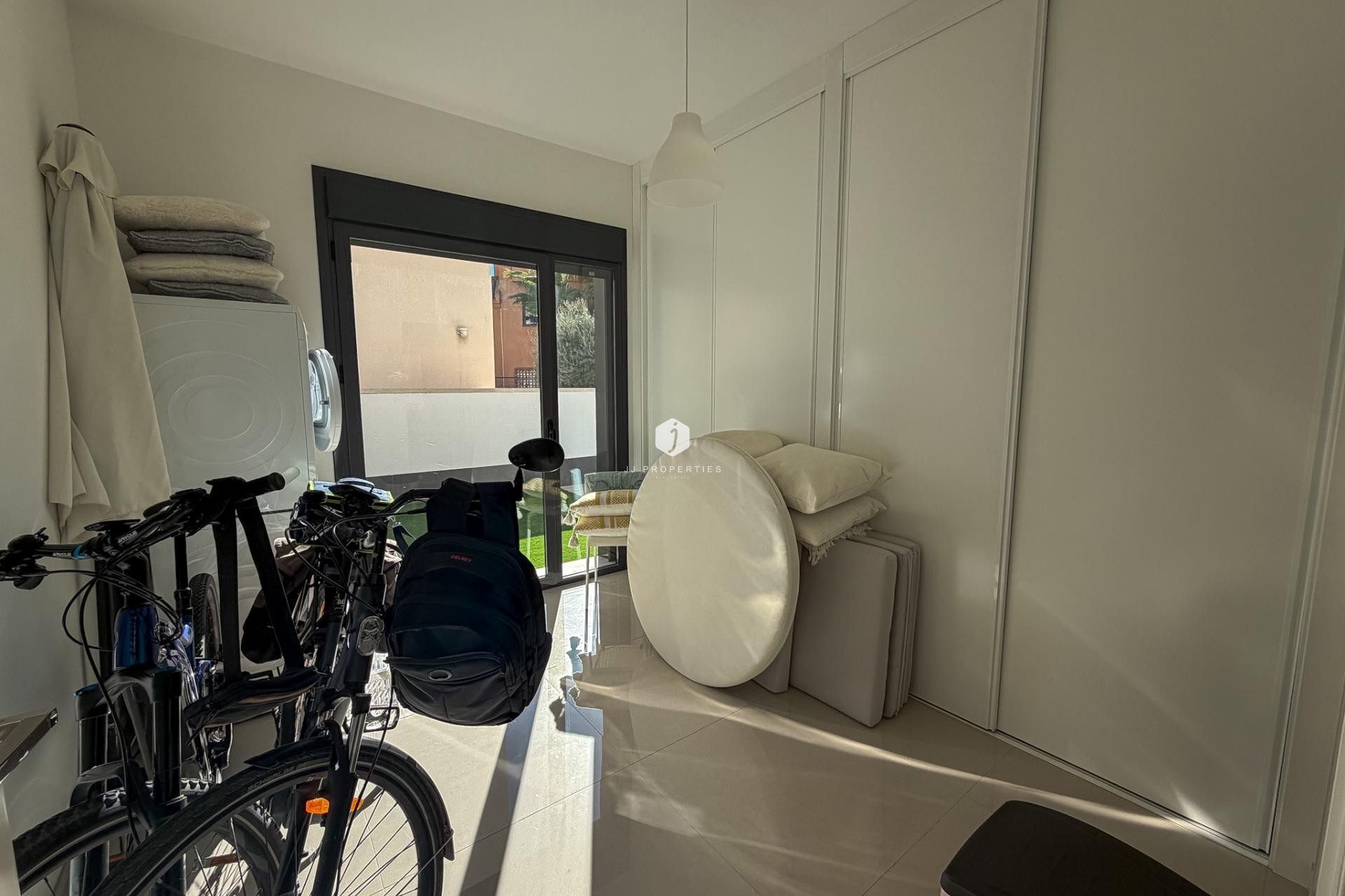 Resale - Villa -
San Miguel de Salinas - Bellavista