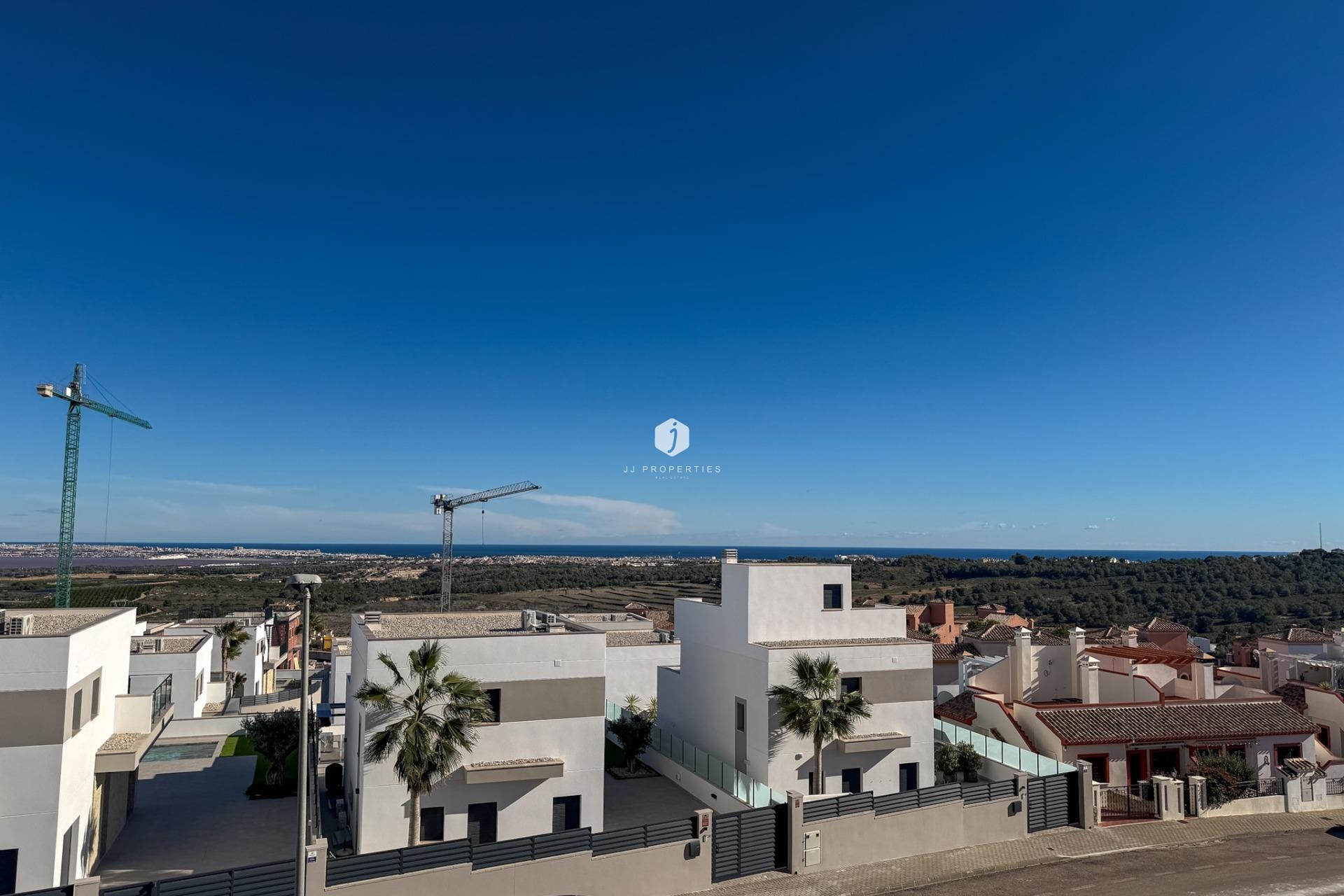 Resale - Villa -
San Miguel de Salinas - Bellavista