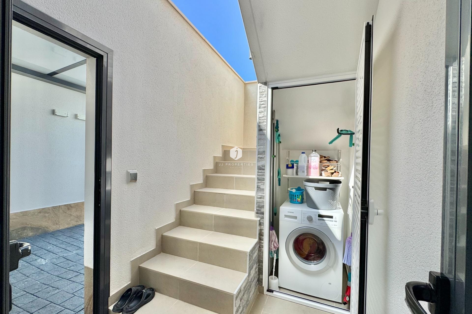 Resale - Villa -
San Miguel de Salinas - Bellavista