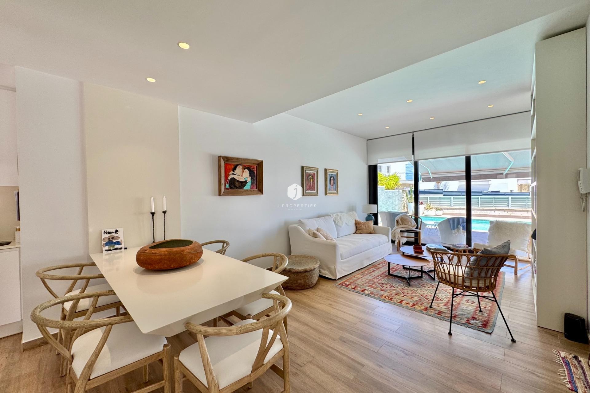 Resale - Villa -
San Miguel de Salinas - Bellavista