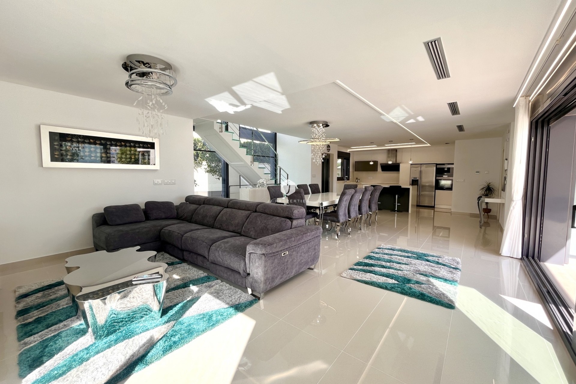 Resale - Villa -
San Miguel de Salinas - Inland