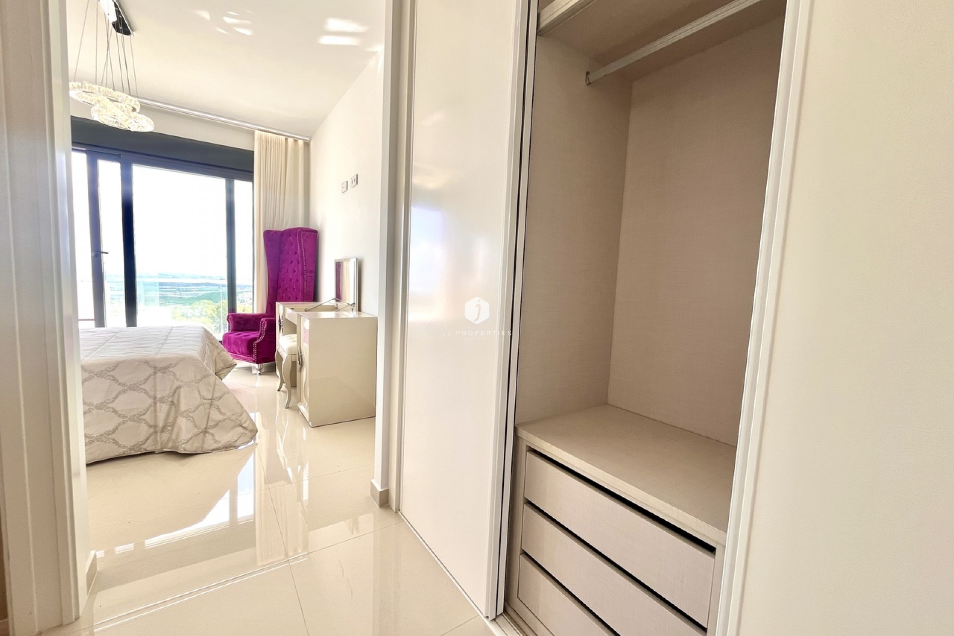 Resale - Villa -
San Miguel de Salinas - Inland