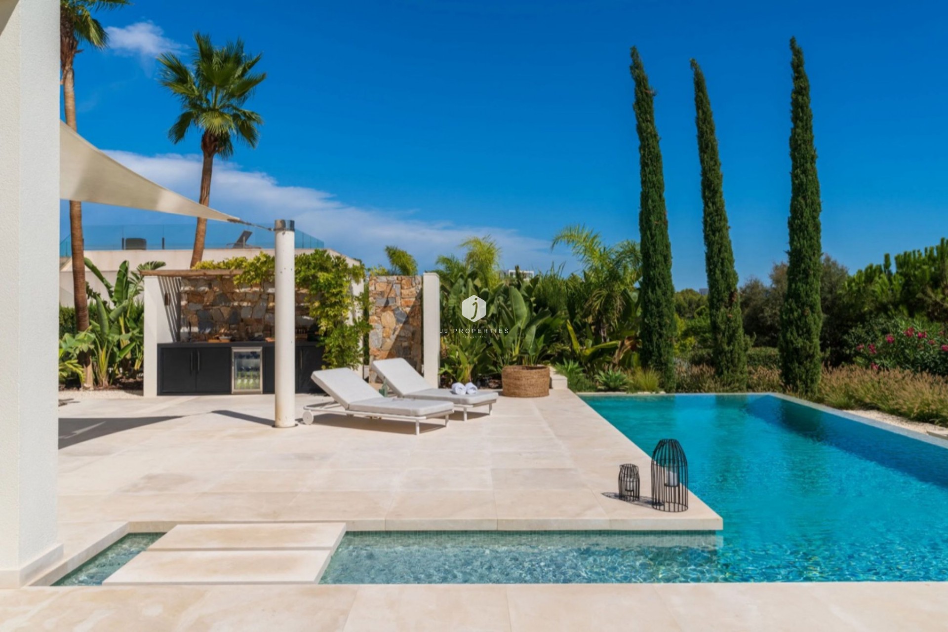 Resale - Villa -
San Miguel de Salinas - Inland