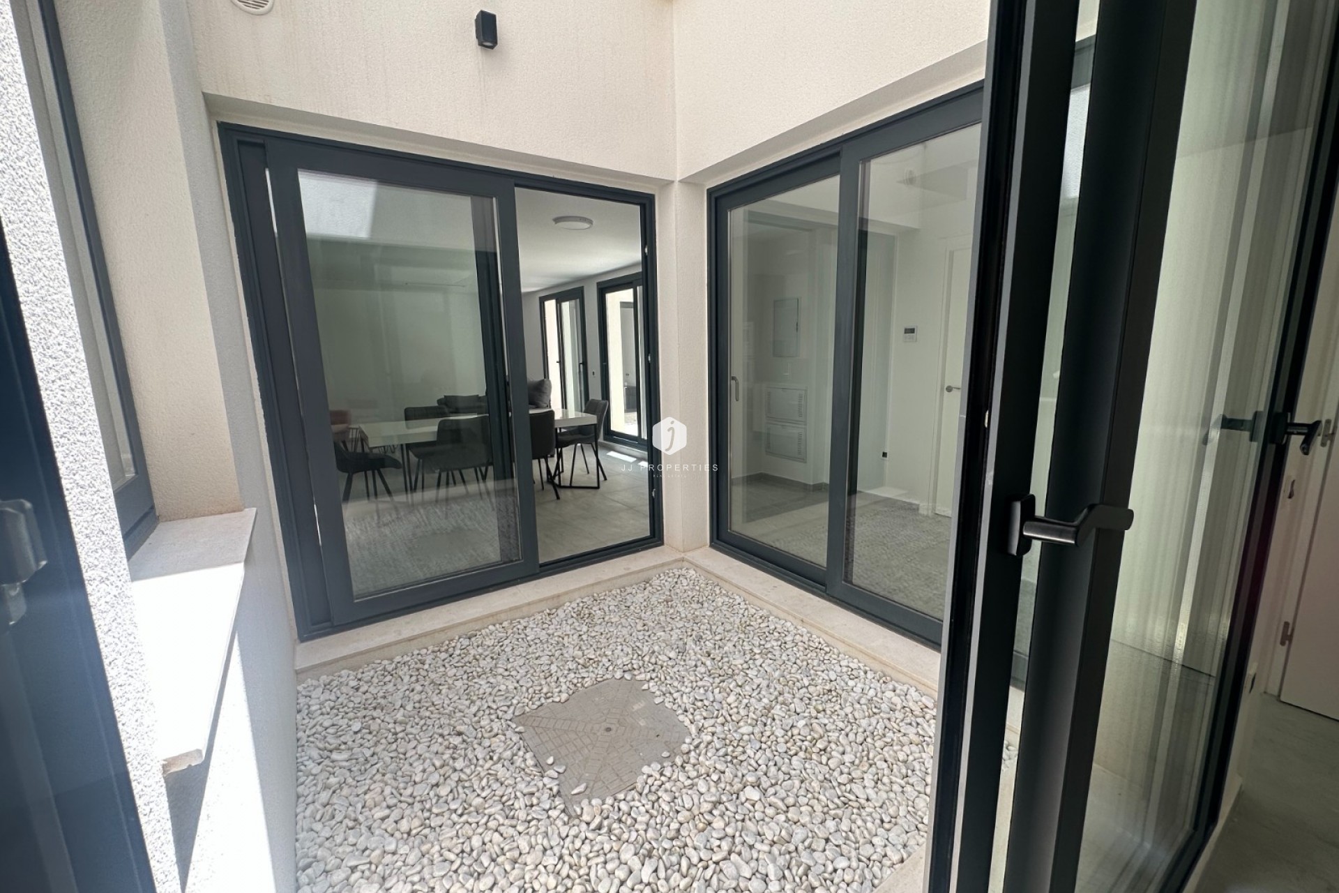 Resale - Villa -
San Miguel de Salinas - Inland