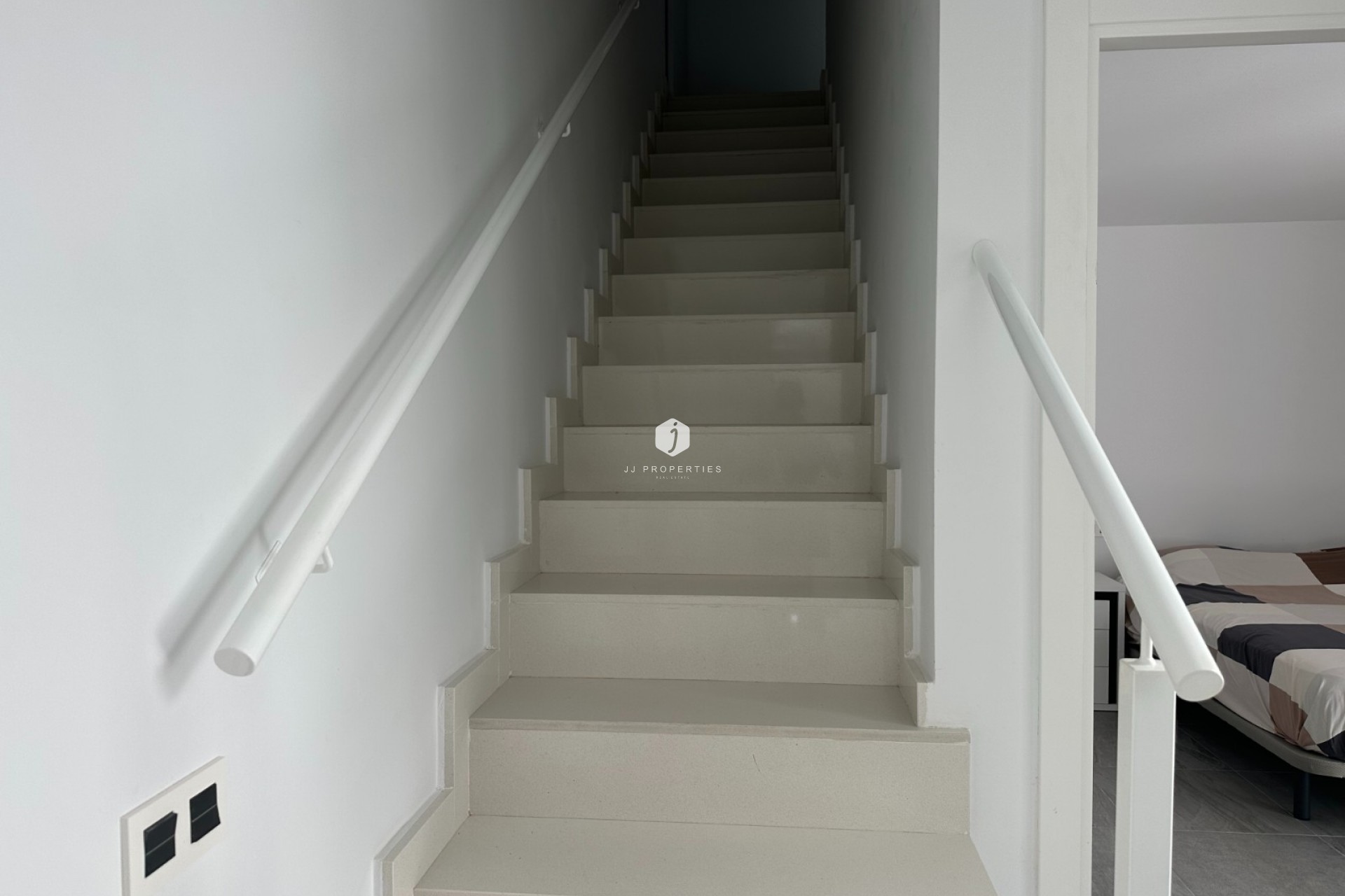 Resale - Villa -
San Miguel de Salinas - Inland