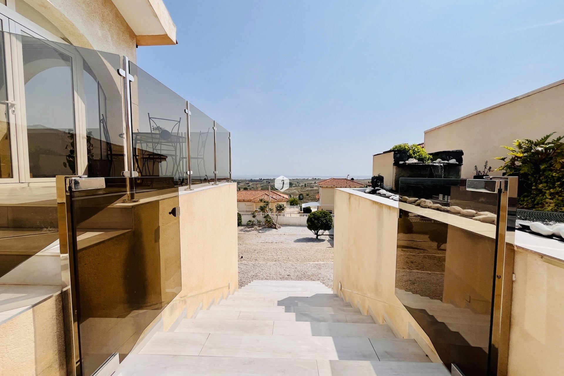 Resale - Villa -
San Miguel de Salinas - Inland