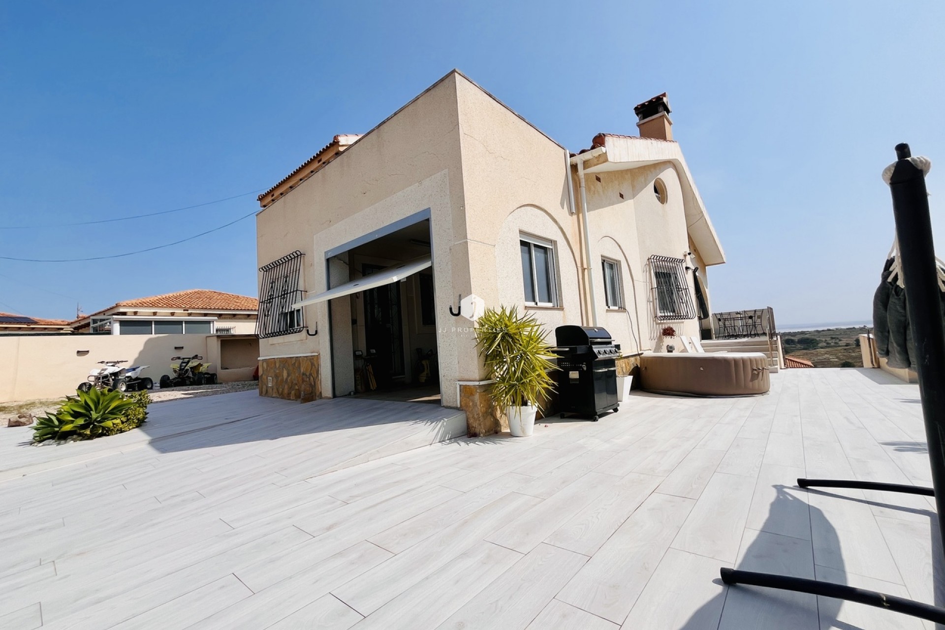 Resale - Villa -
San Miguel de Salinas - Inland