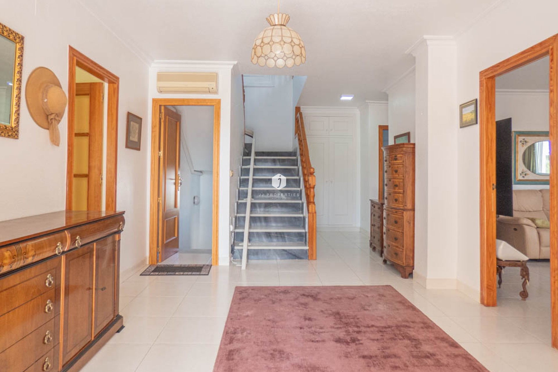 Resale - Villa -
San Miguel de Salinas - Inland