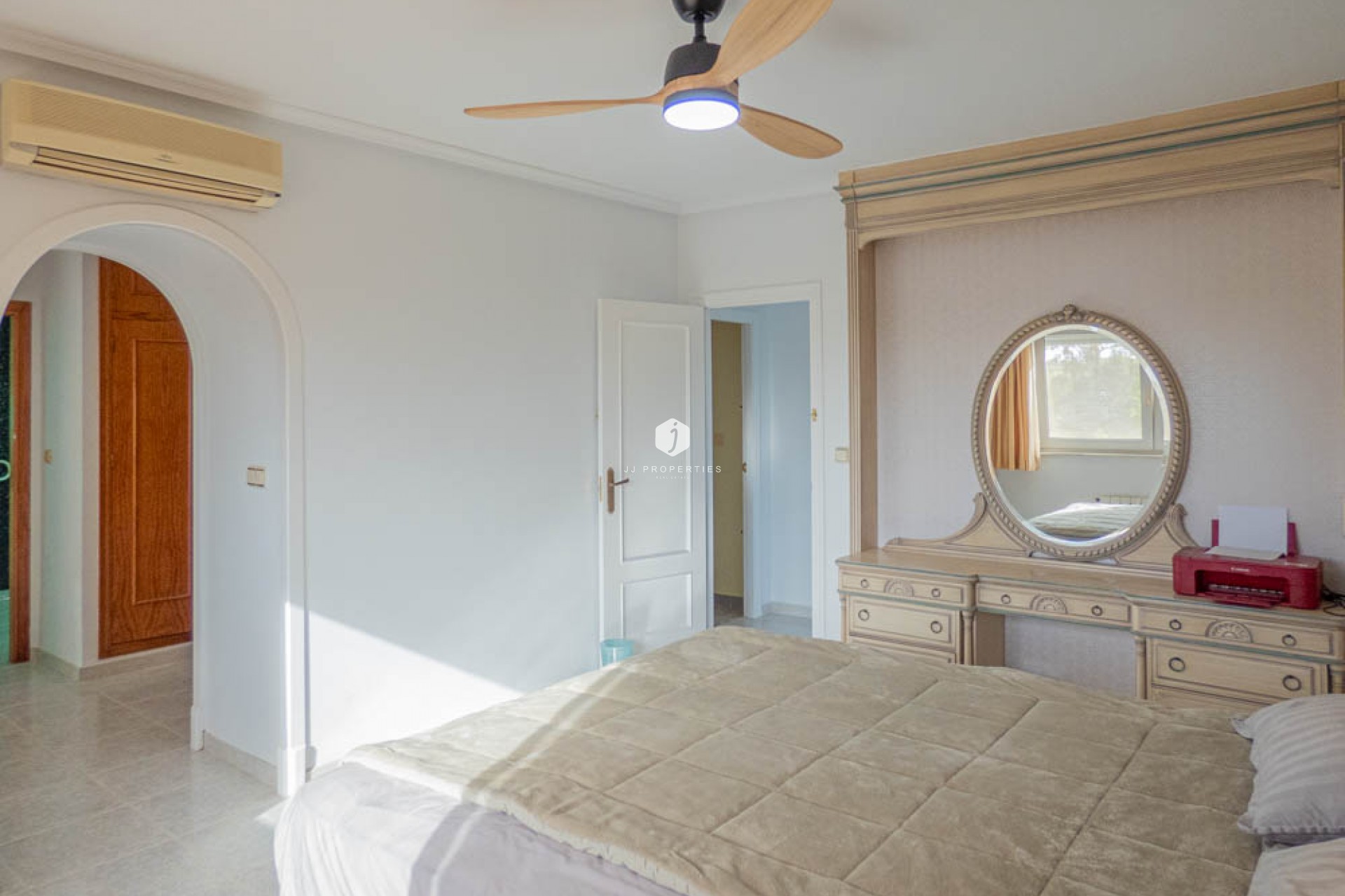 Resale - Villa -
San Miguel de Salinas - Inland