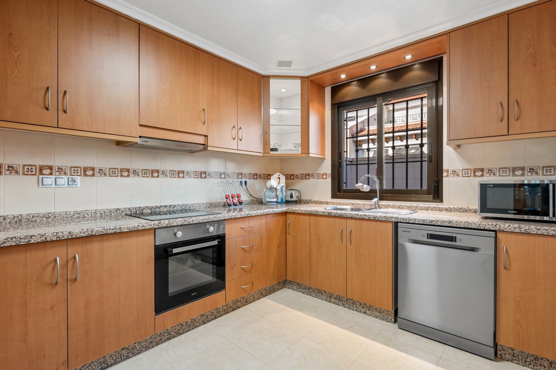 Resale - Villa -
San Miguel de Salinas - Inland