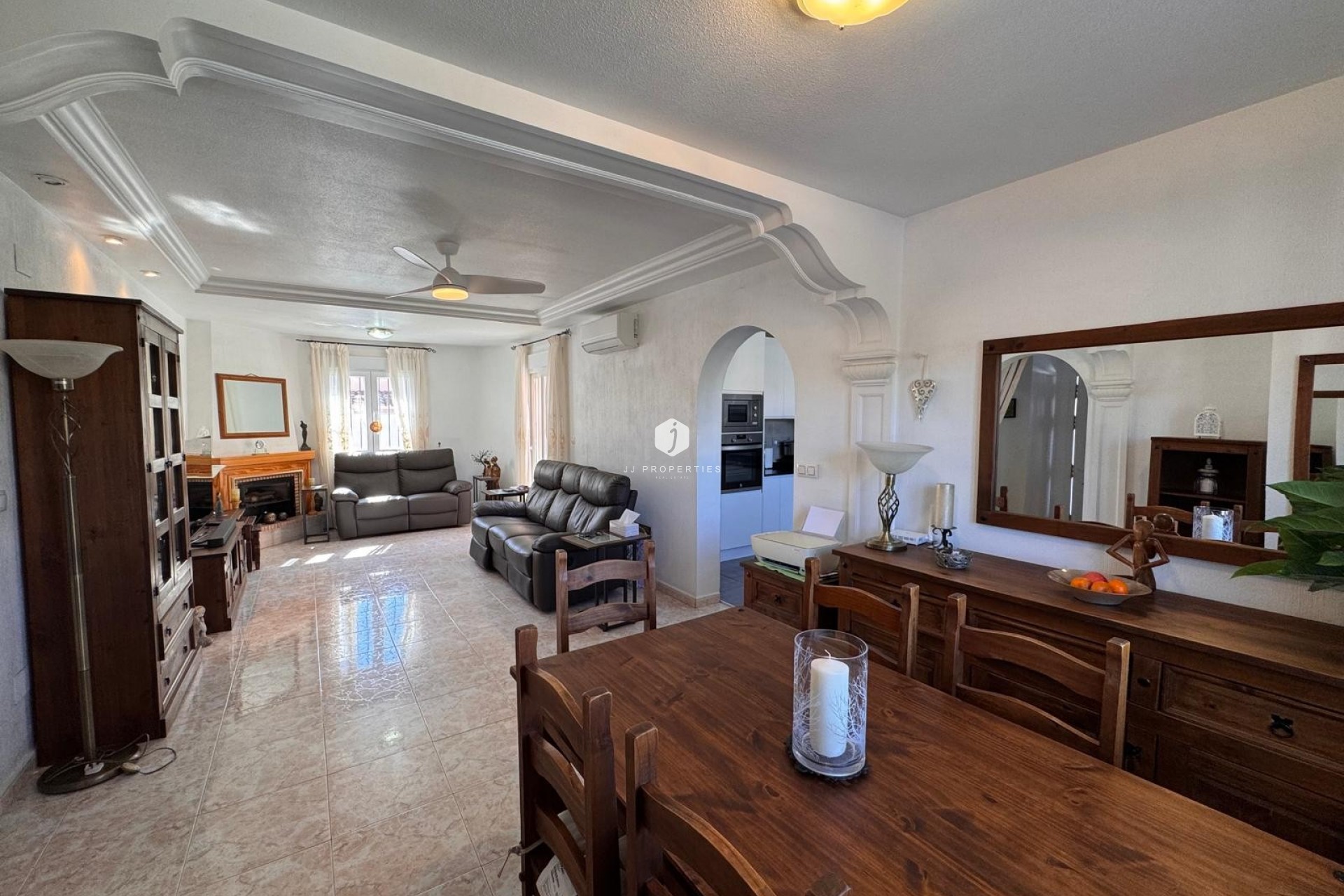 Resale - Villa -
San Miguel de Salinas - Inland