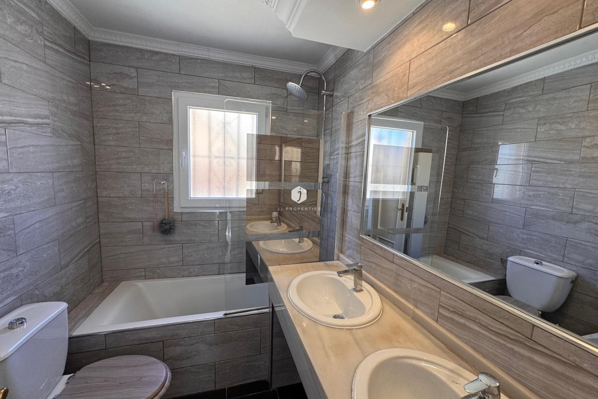 Resale - Villa -
San Miguel de Salinas - Inland