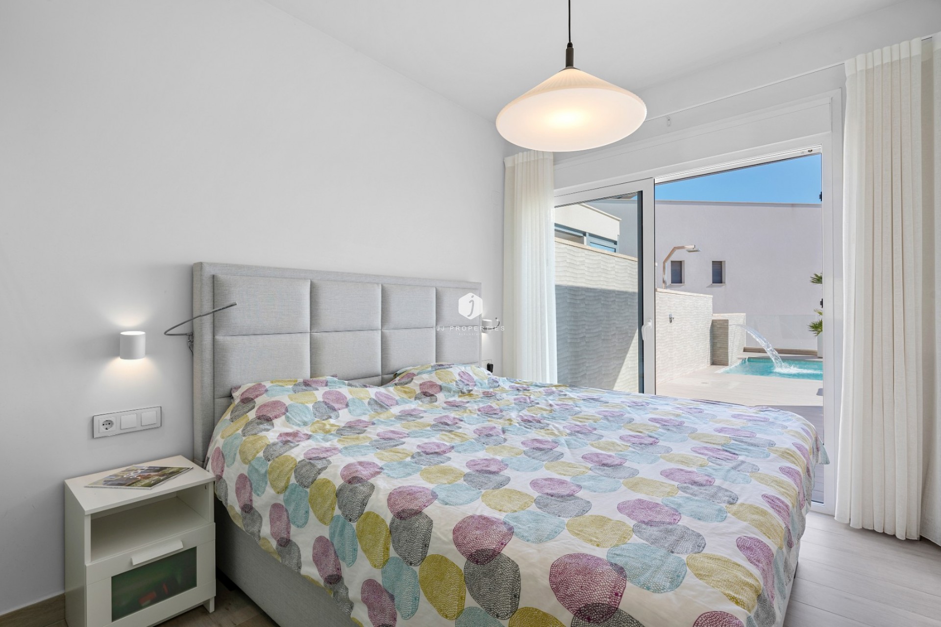 Resale - Villa -
San Miguel de Salinas - Inland