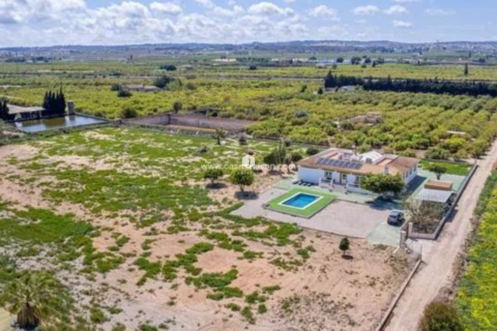 Resale - Villa -
San Miguel de Salinas - Inland