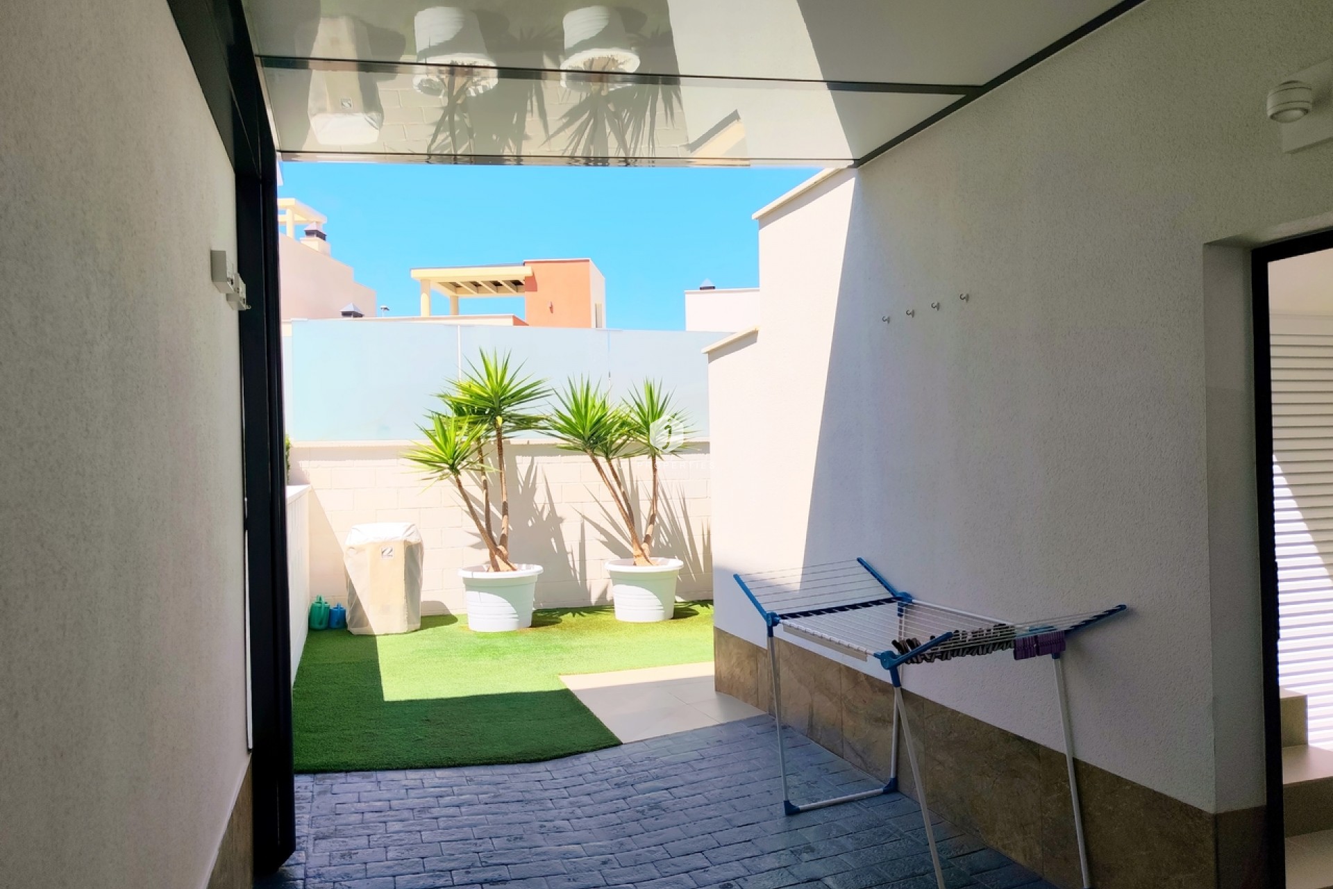 Resale - Villa -
San Miguel de Salinas - Inland