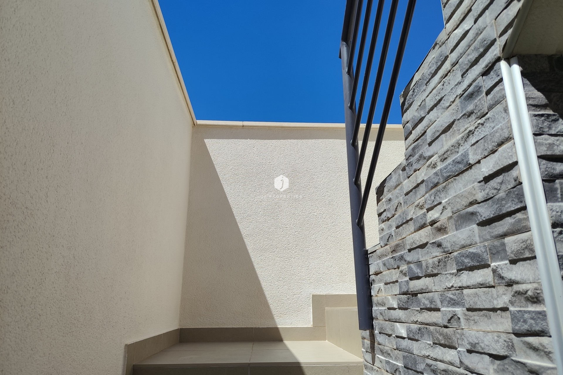 Resale - Villa -
San Miguel de Salinas - Inland