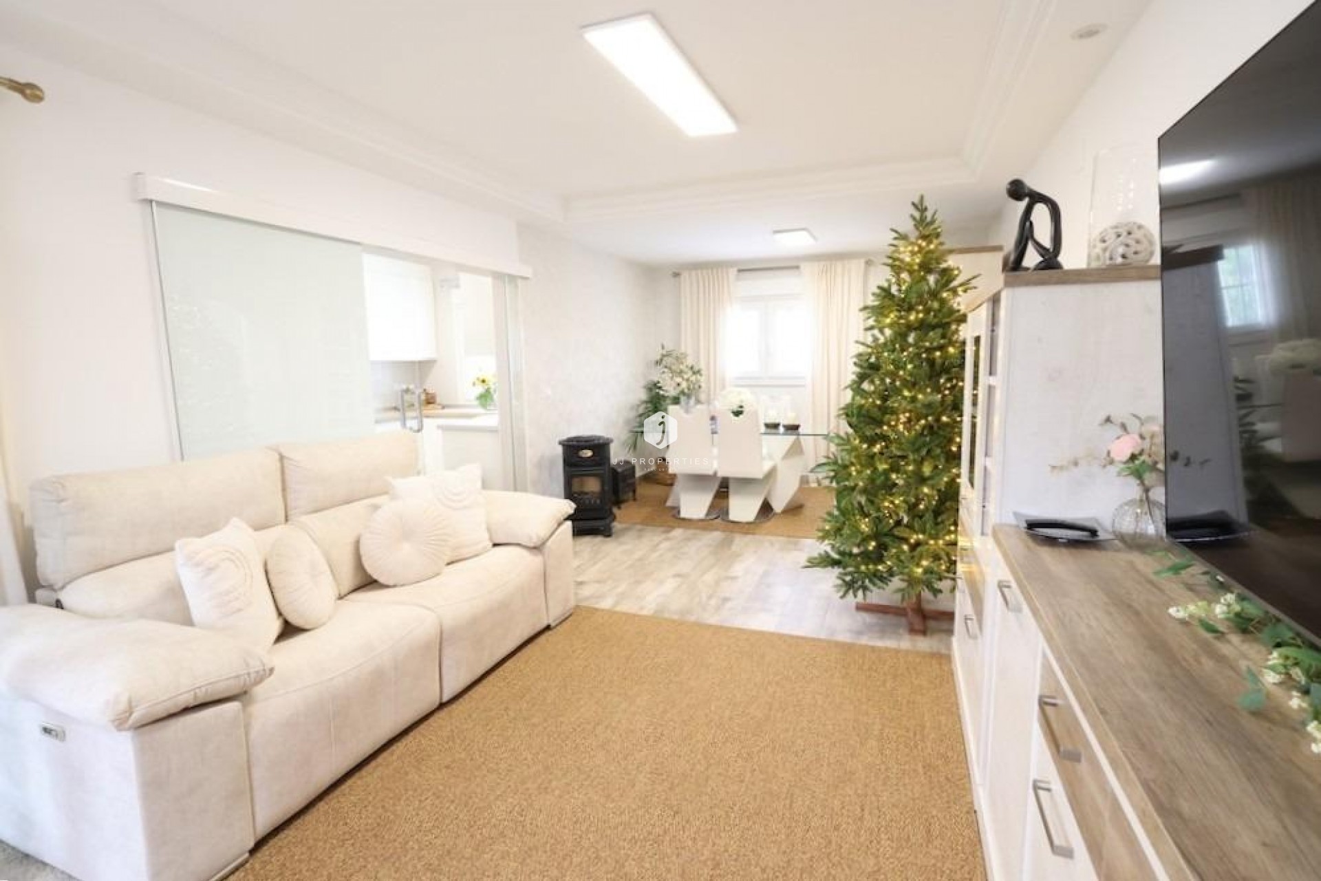 Resale - Villa -
San Miguel de Salinas - Inland