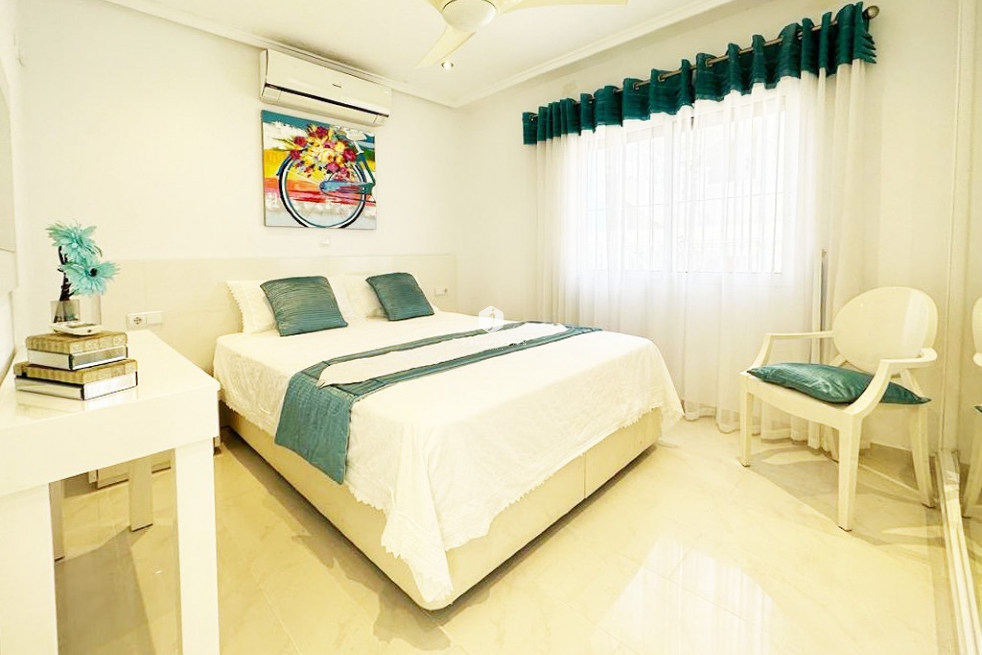 Resale - Villa -
San Miguel de Salinas - Inland