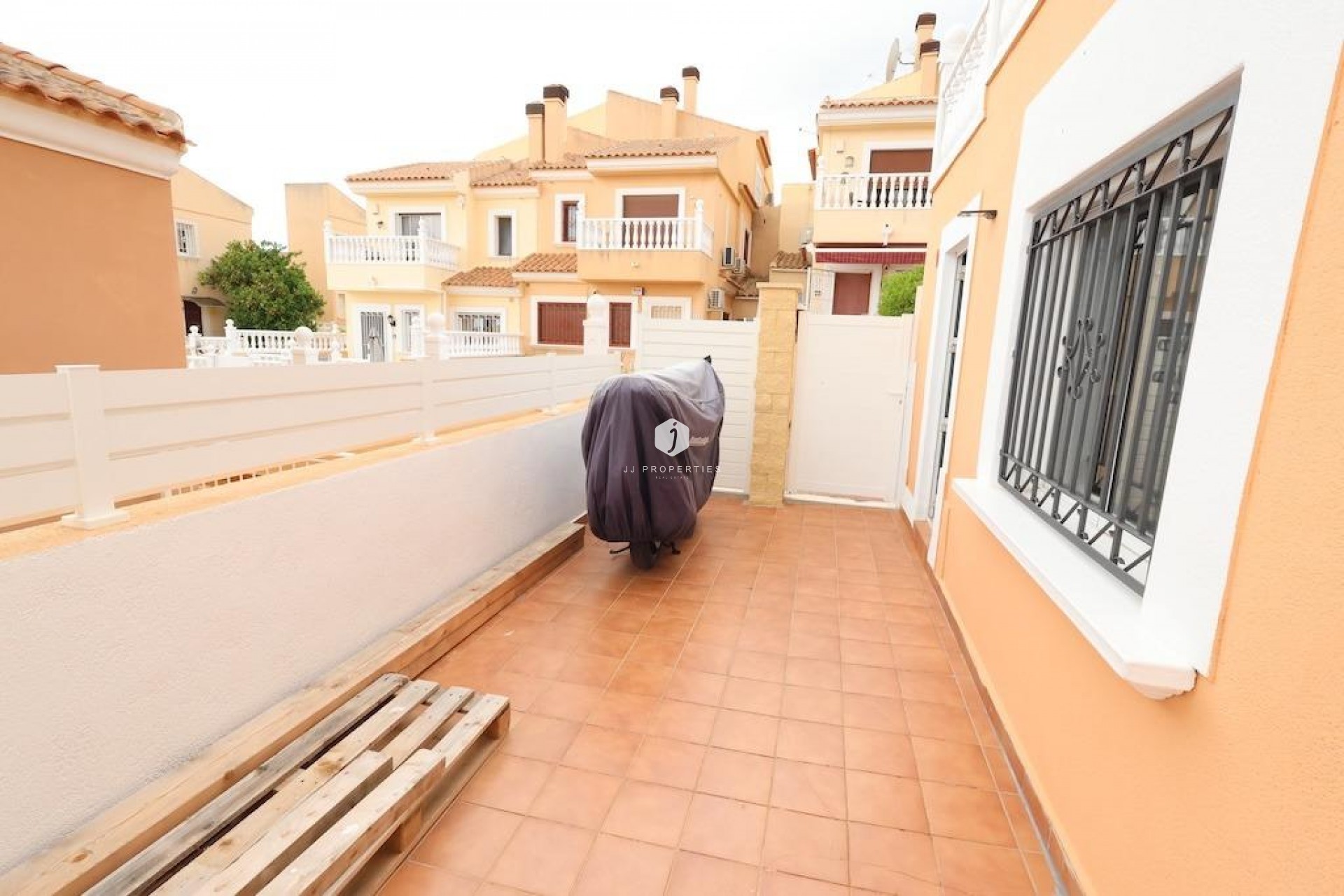 Resale - Villa -
San Miguel de Salinas - Inland