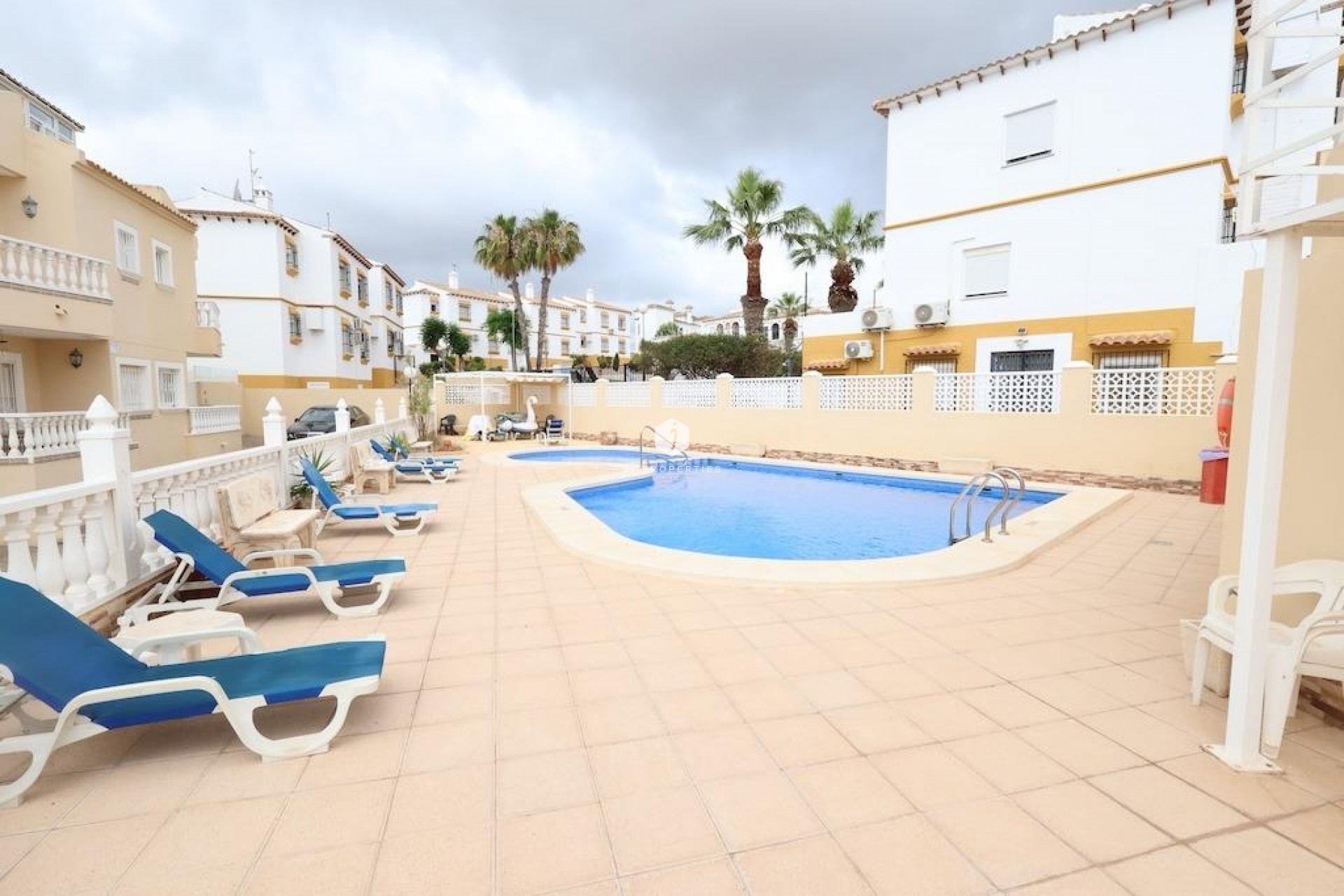 Resale - Villa -
San Miguel de Salinas - Inland