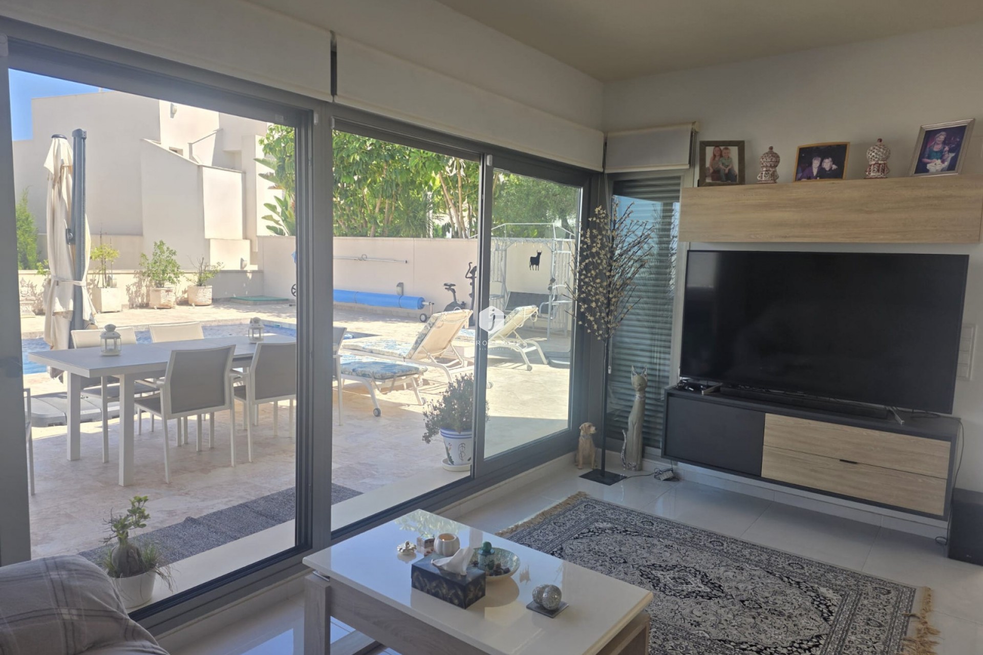 Resale - Villa -
San Miguel de Salinas - Inland
