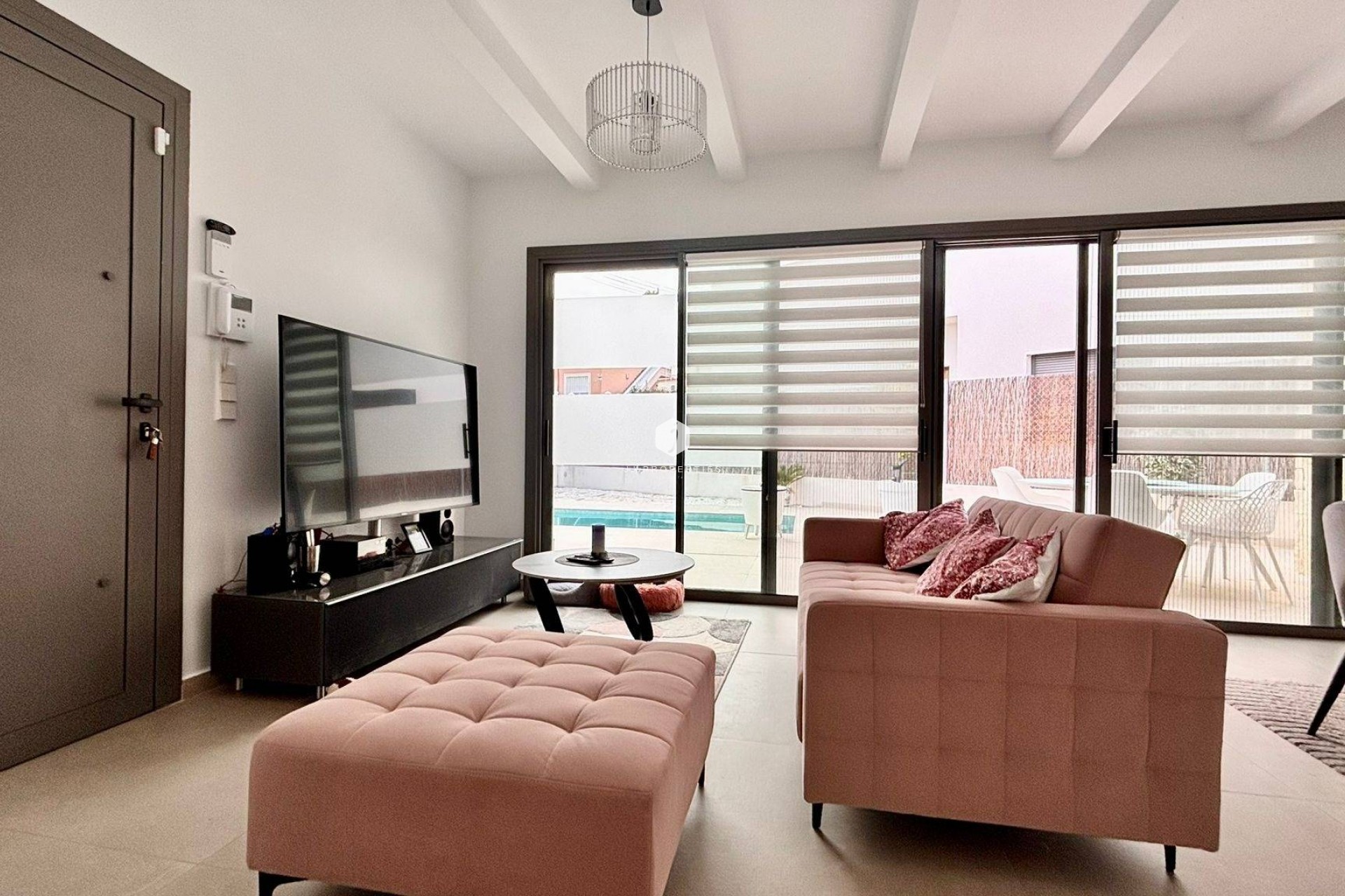 Resale - Villa -
San Miguel de Salinas - Urbanizacion Blue Lagoon