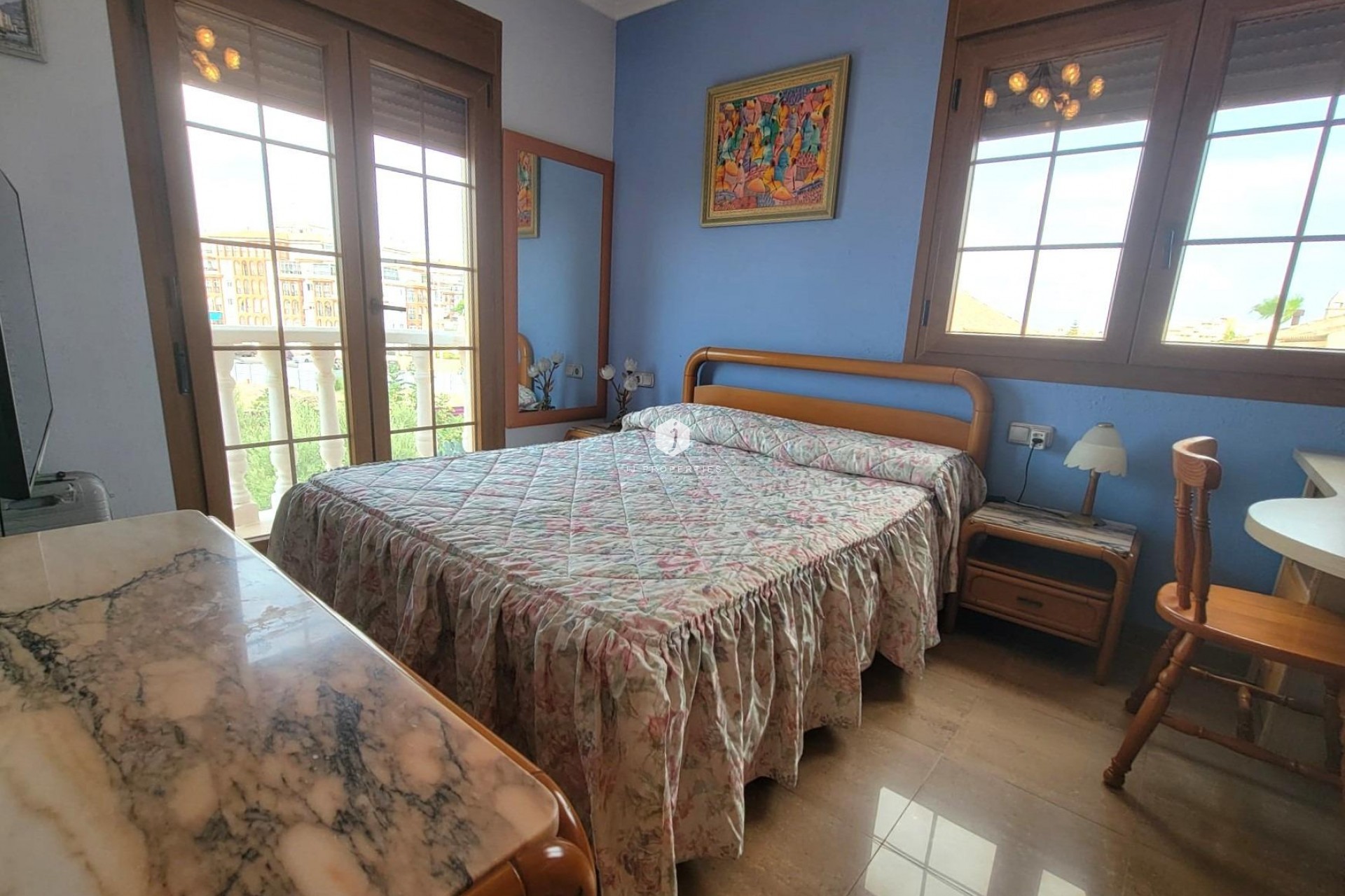 Resale - Villa -
Torrevieja - aguas nuevas