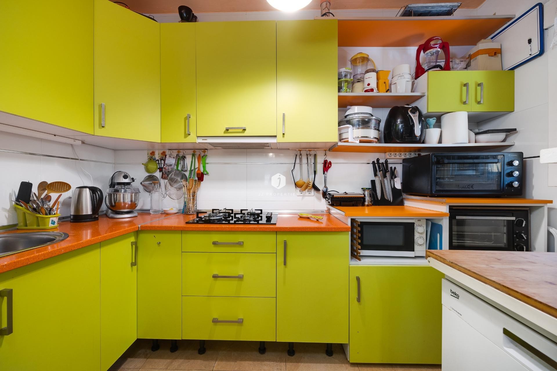 Resale - Villa -
Torrevieja - aguas nuevas